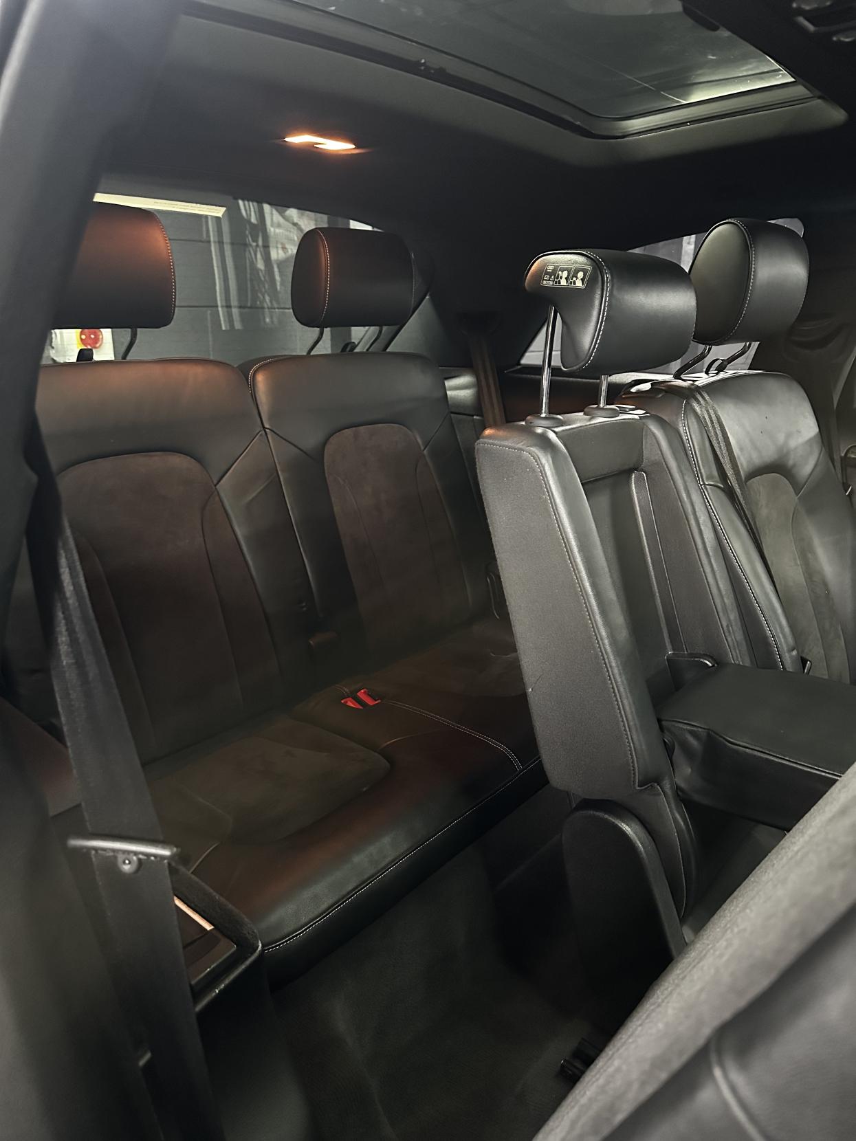 Audi Q7 3.0 TDI V6 S line SUV 5dr Diesel Tiptronic quattro Euro 5 (240 ps)