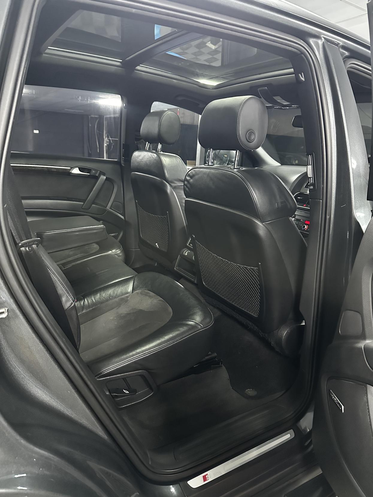 Audi Q7 3.0 TDI V6 S line SUV 5dr Diesel Tiptronic quattro Euro 5 (240 ps)