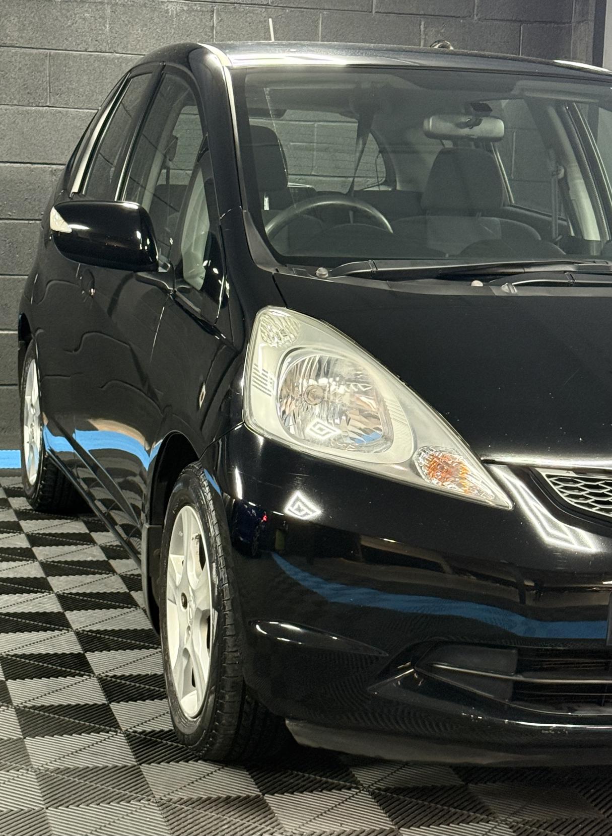 Honda Jazz 1.4 i-VTEC ES Hatchback 5dr Petrol i SHIFT Euro 4 (100 ps)