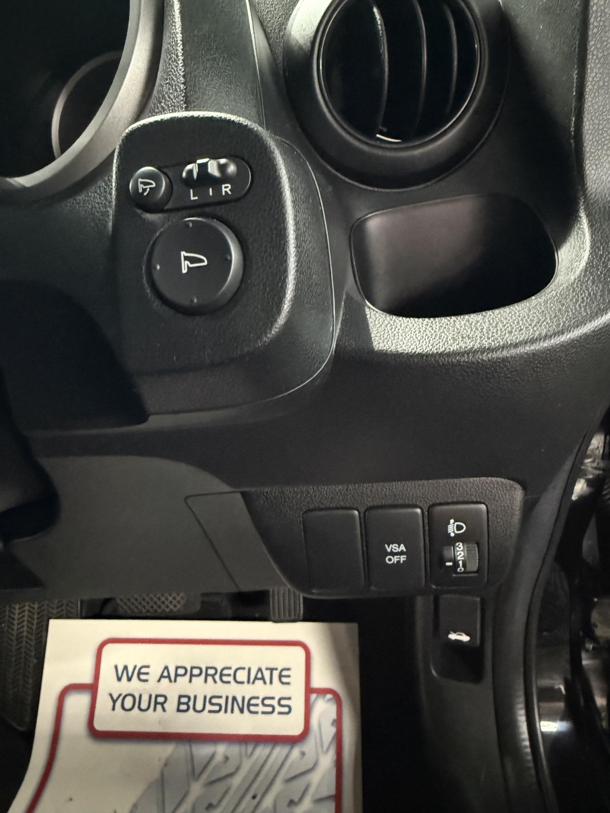 Honda Jazz 1.4 i-VTEC ES Hatchback 5dr Petrol i SHIFT Euro 4 (100 ps)