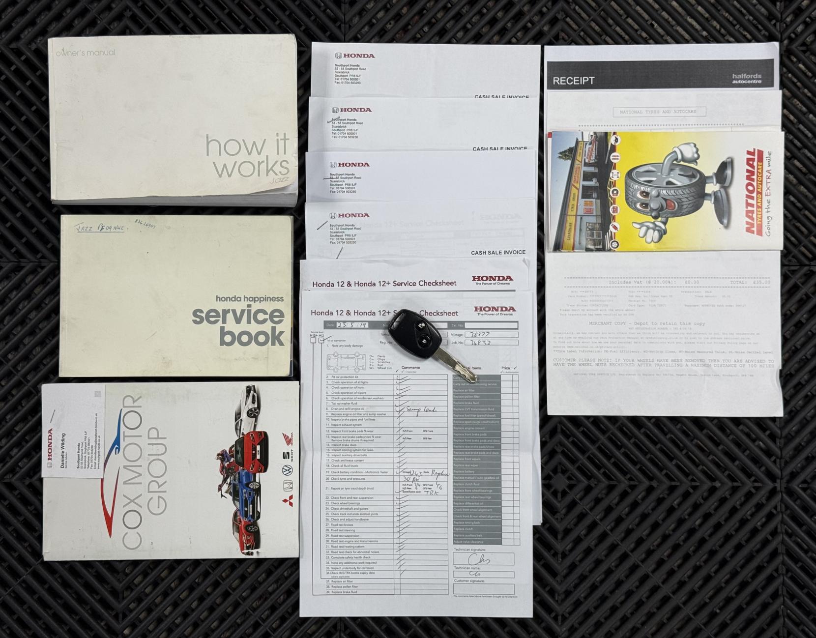 Honda Jazz 1.4 i-VTEC ES Hatchback 5dr Petrol i SHIFT Euro 4 (100 ps)