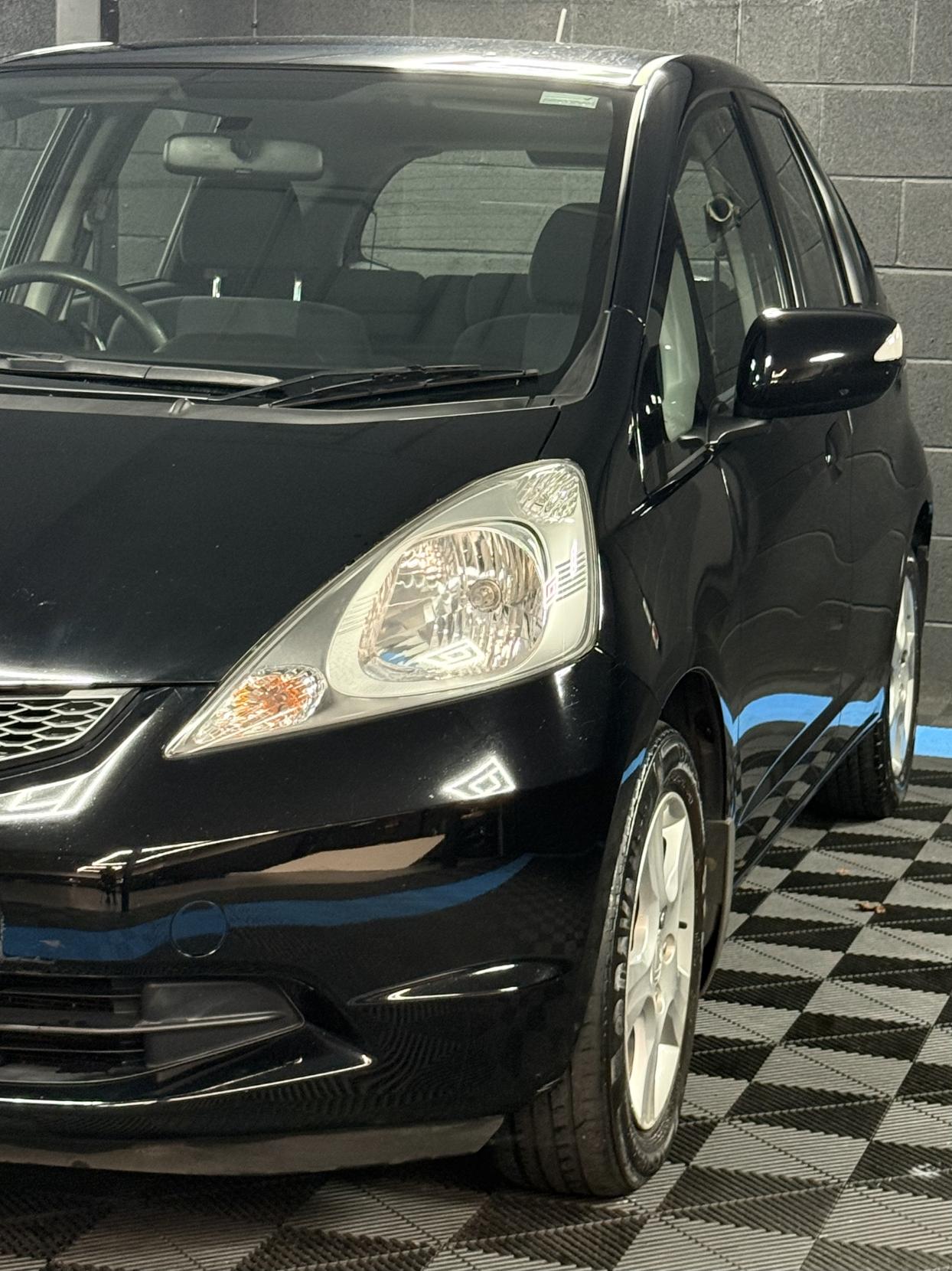 Honda Jazz 1.4 i-VTEC ES Hatchback 5dr Petrol i SHIFT Euro 4 (100 ps)
