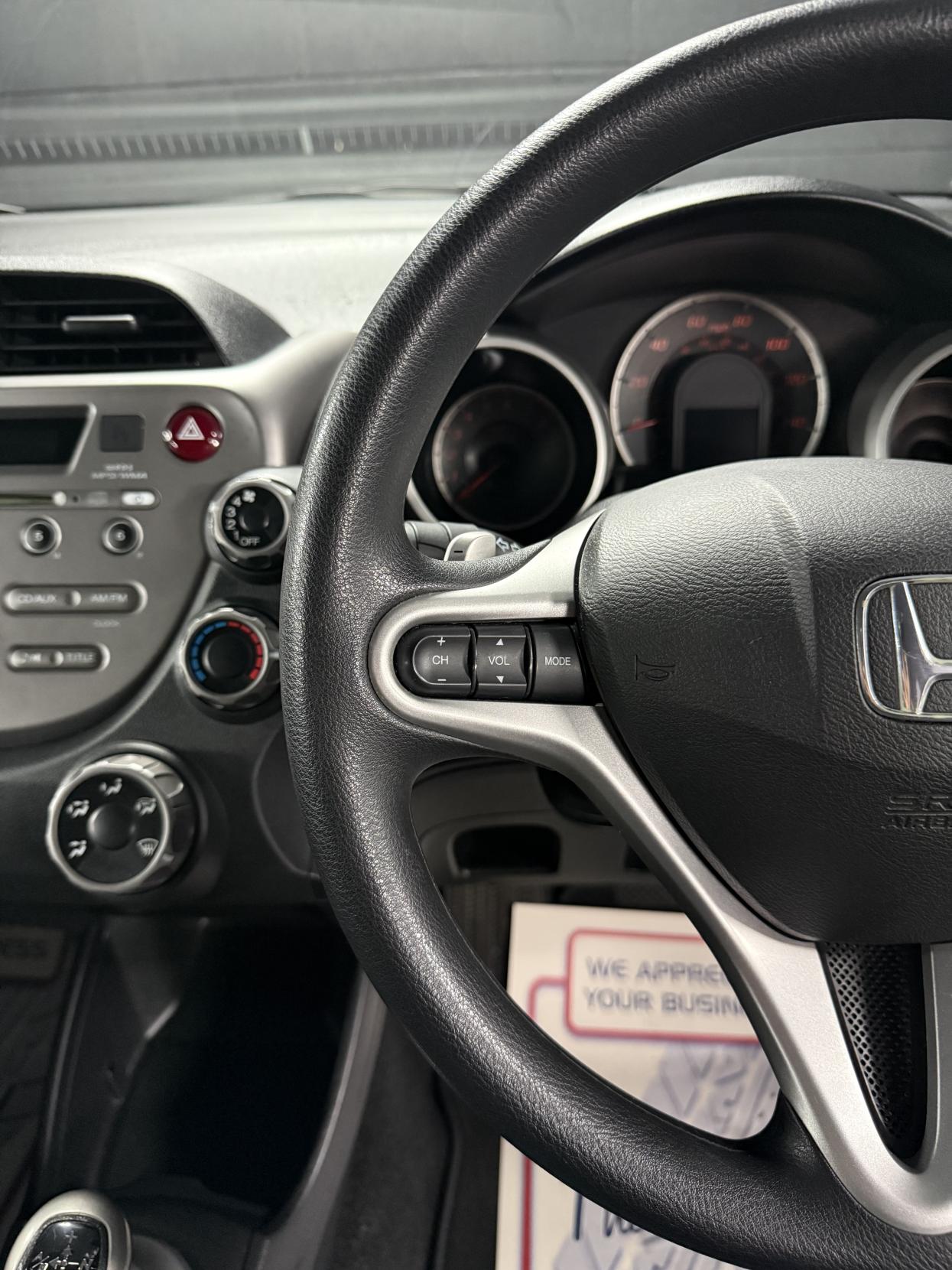 Honda Jazz 1.4 i-VTEC ES Hatchback 5dr Petrol i SHIFT Euro 4 (100 ps)