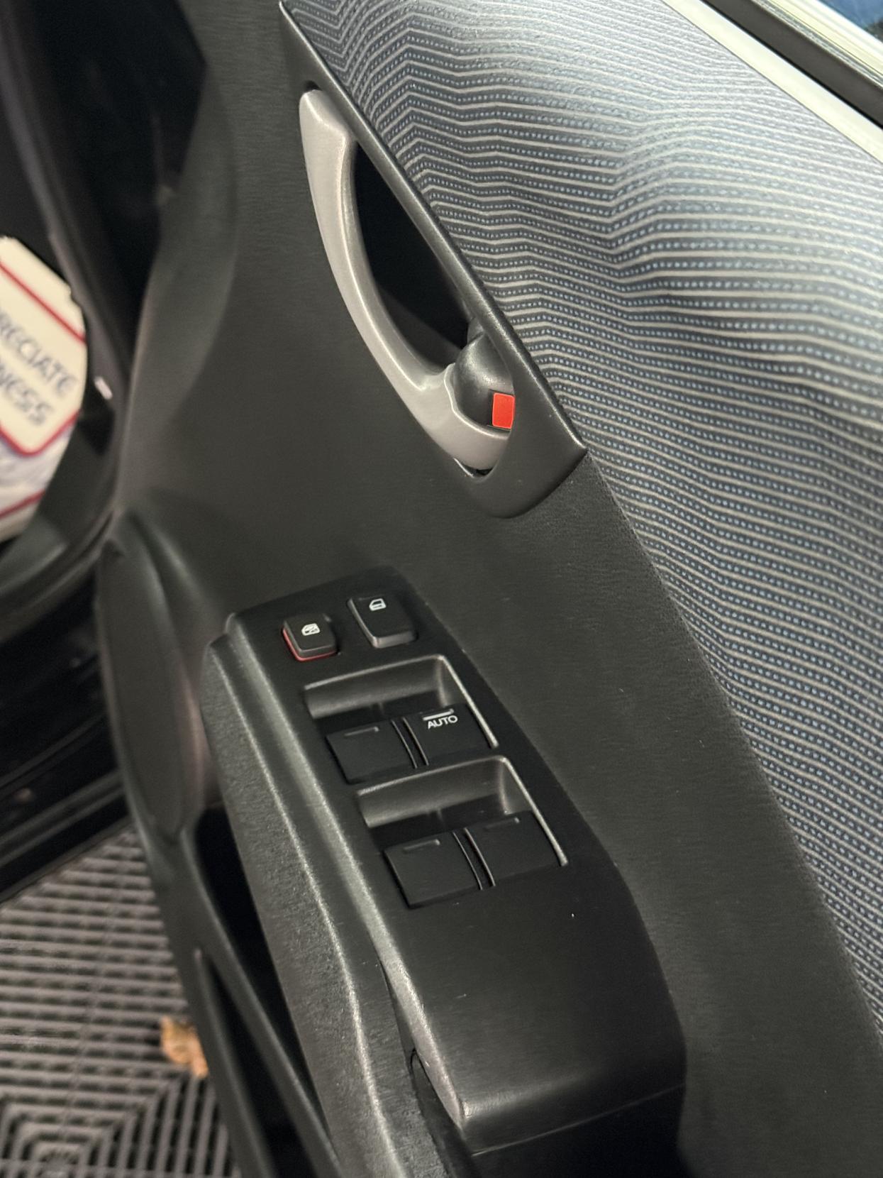 Honda Jazz 1.4 i-VTEC ES Hatchback 5dr Petrol i SHIFT Euro 4 (100 ps)