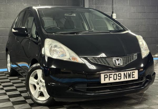 Honda Jazz 1.4 i-VTEC ES Hatchback 5dr Petrol i SHIFT Euro 4 (100 ps)
