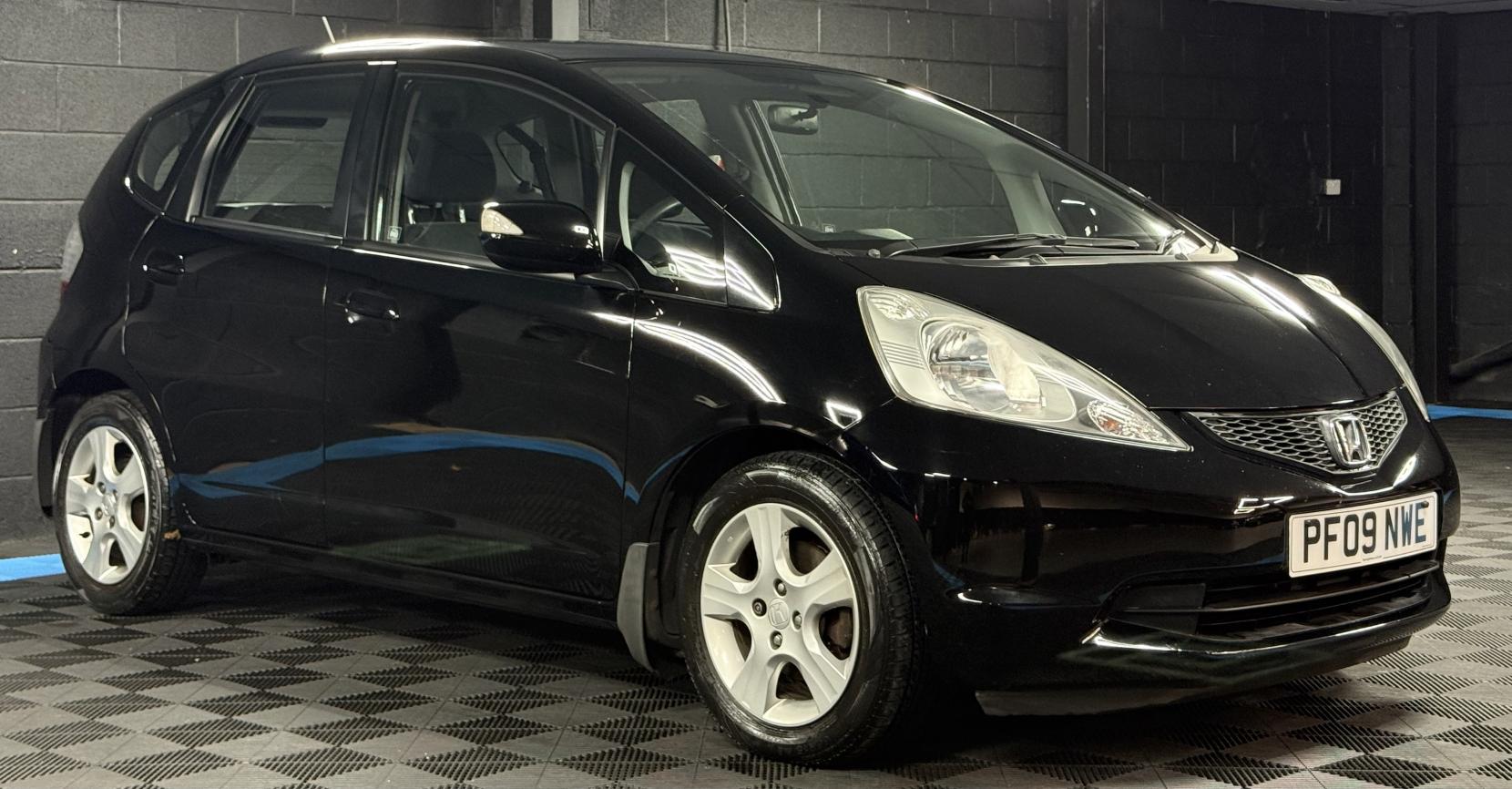 Honda Jazz 1.4 i-VTEC ES Hatchback 5dr Petrol i SHIFT Euro 4 (100 ps)