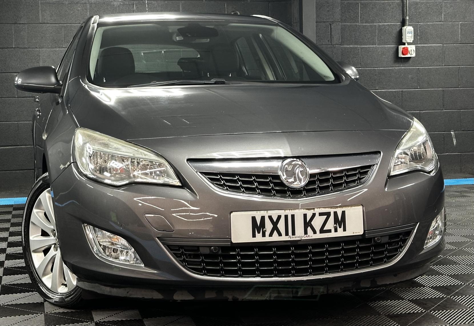 Vauxhall Astra 1.6 16v SE Hatchback 5dr Petrol Auto Euro 5 (115 ps)