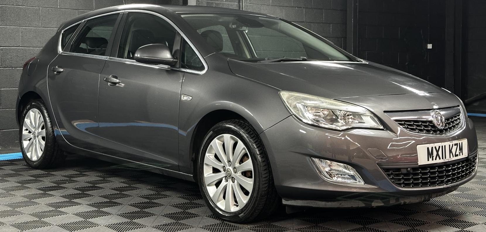 Vauxhall Astra 1.6 16v SE Hatchback 5dr Petrol Auto Euro 5 (115 ps)