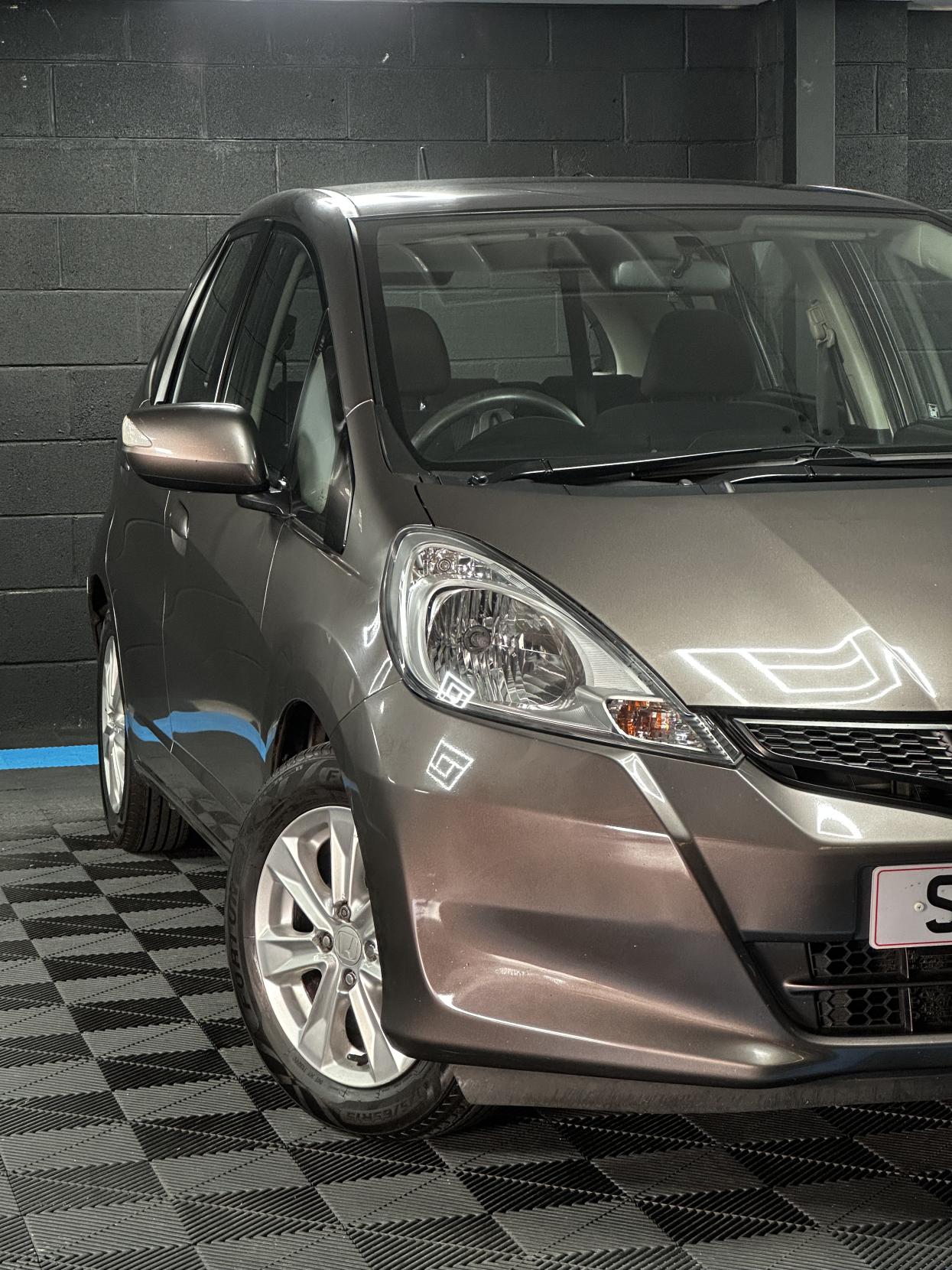 Honda Jazz 1.4 i-VTEC ES Hatchback 5dr Petrol CVT Euro 5 (99 ps)