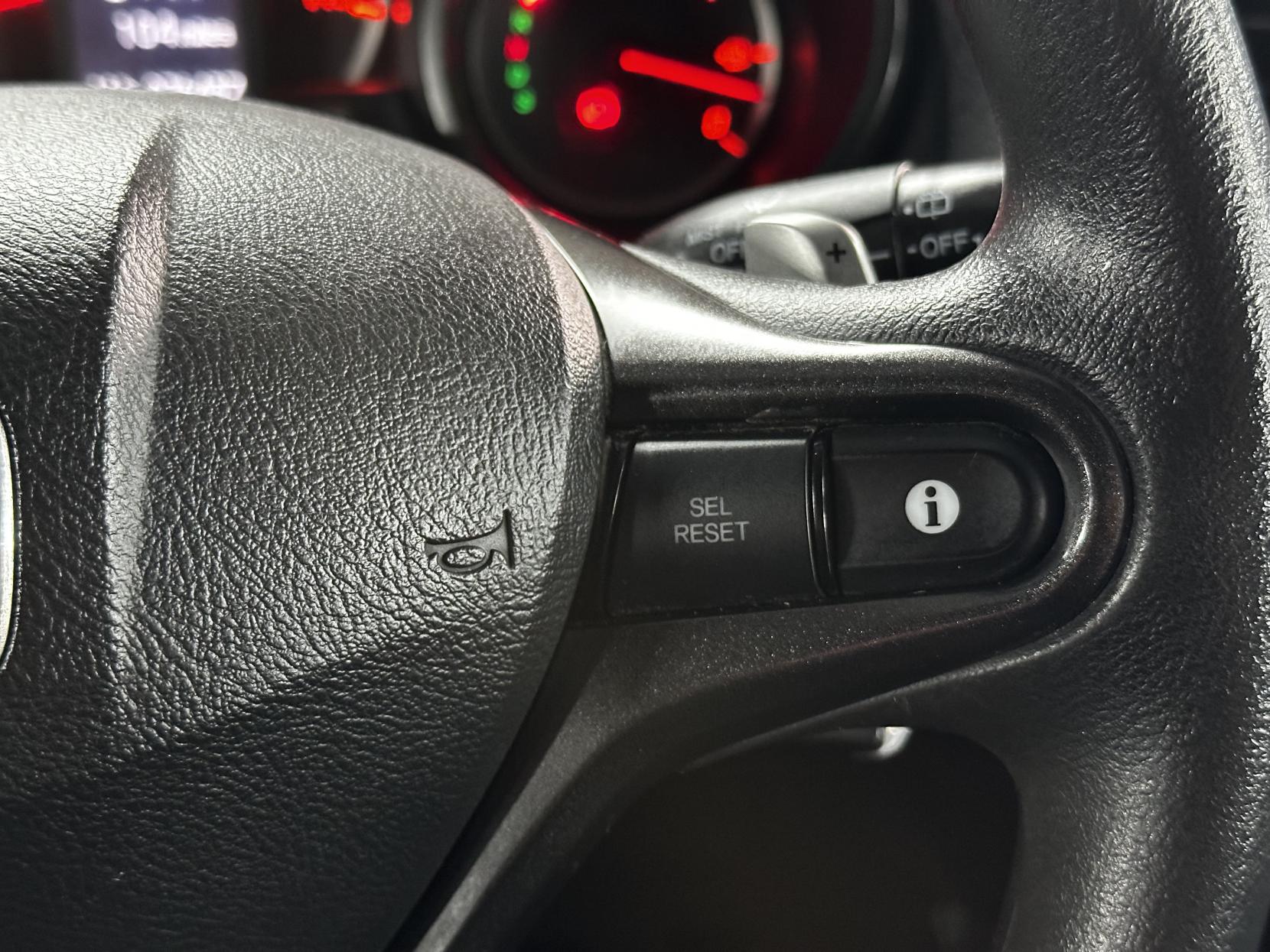 Honda Jazz 1.4 i-VTEC ES Hatchback 5dr Petrol CVT Euro 5 (99 ps)