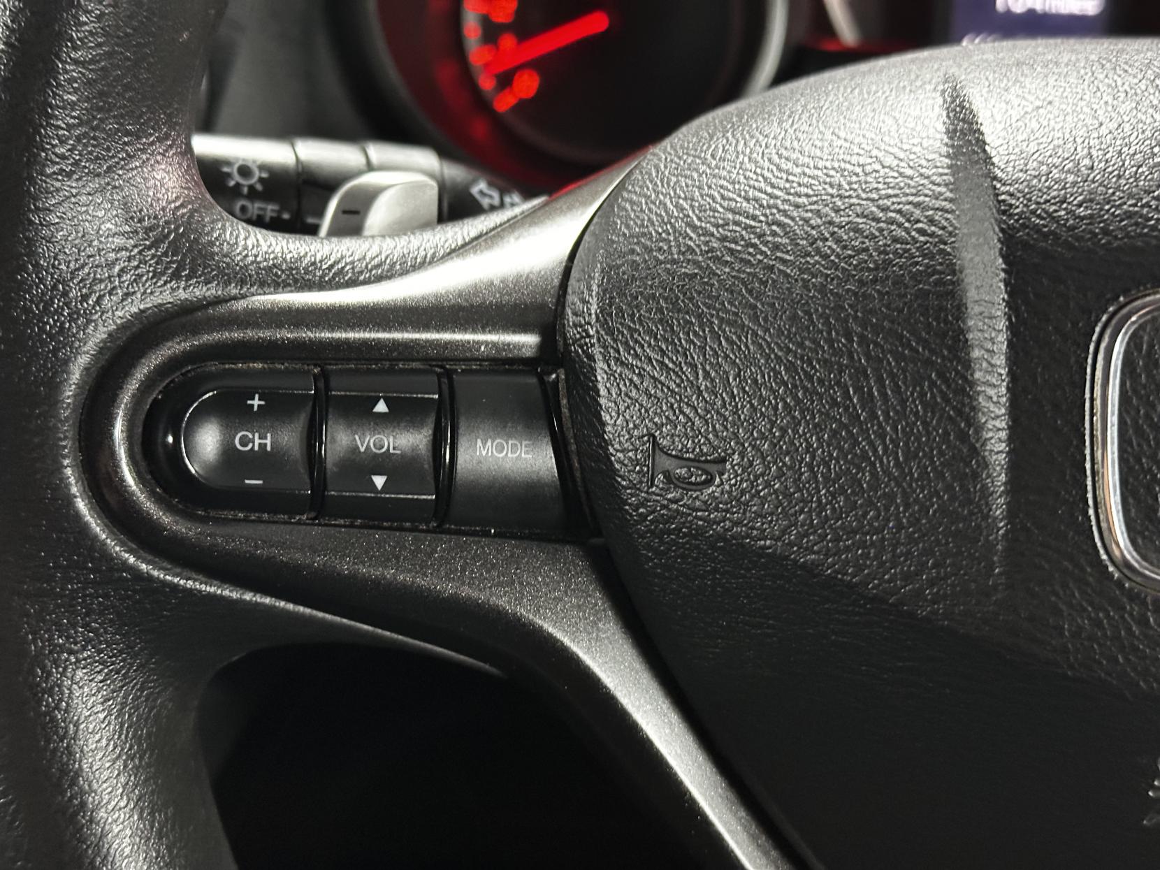 Honda Jazz 1.4 i-VTEC ES Hatchback 5dr Petrol CVT Euro 5 (99 ps)