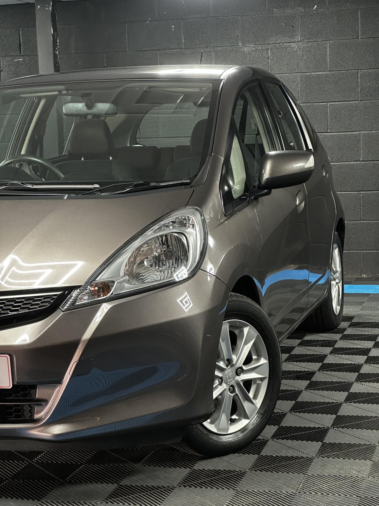 Honda Jazz 1.4 i-VTEC ES Hatchback 5dr Petrol CVT Euro 5 (99 ps)