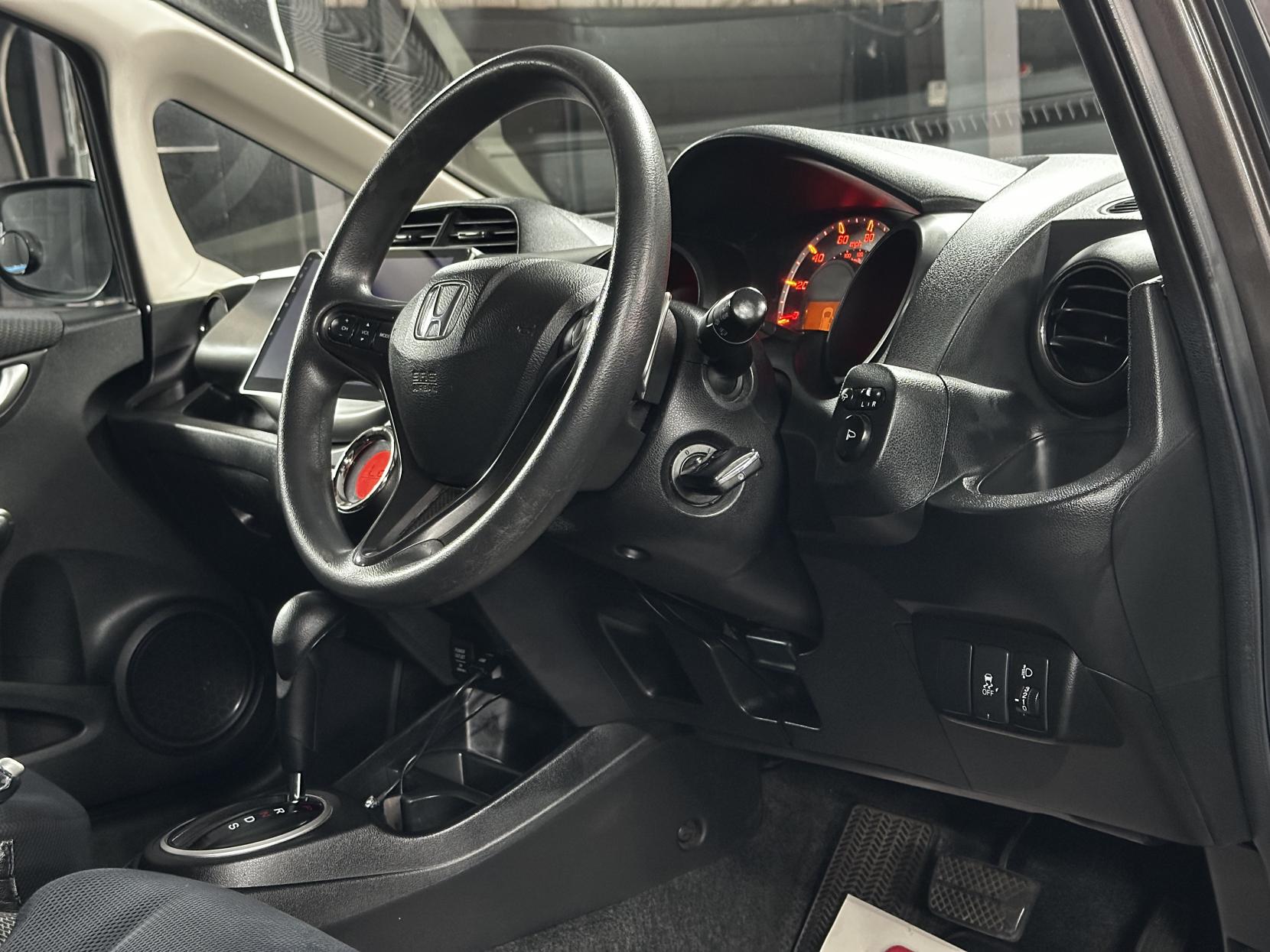 Honda Jazz 1.4 i-VTEC ES Hatchback 5dr Petrol CVT Euro 5 (99 ps)