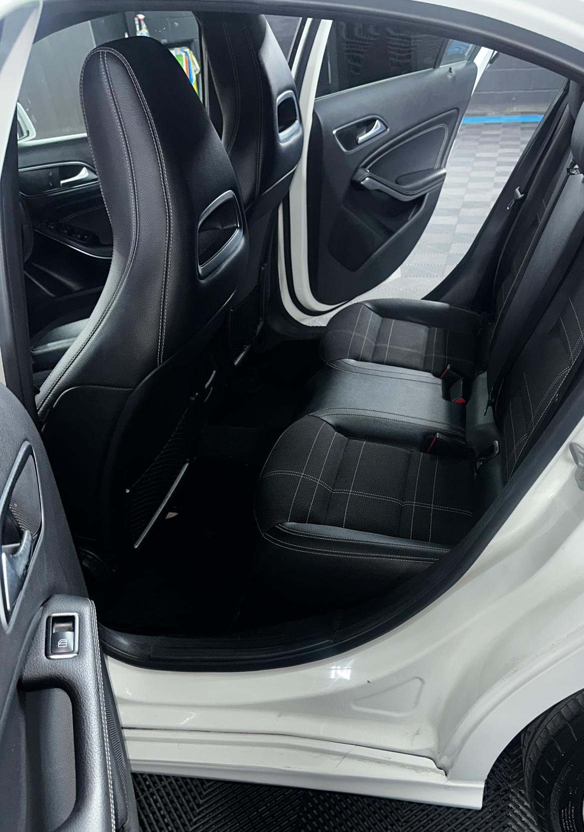 Mercedes-Benz A Class 1.8 A180 CDI Sport Hatchback 5dr Diesel 7G-DCT Euro 5 (s/s) (109 ps)