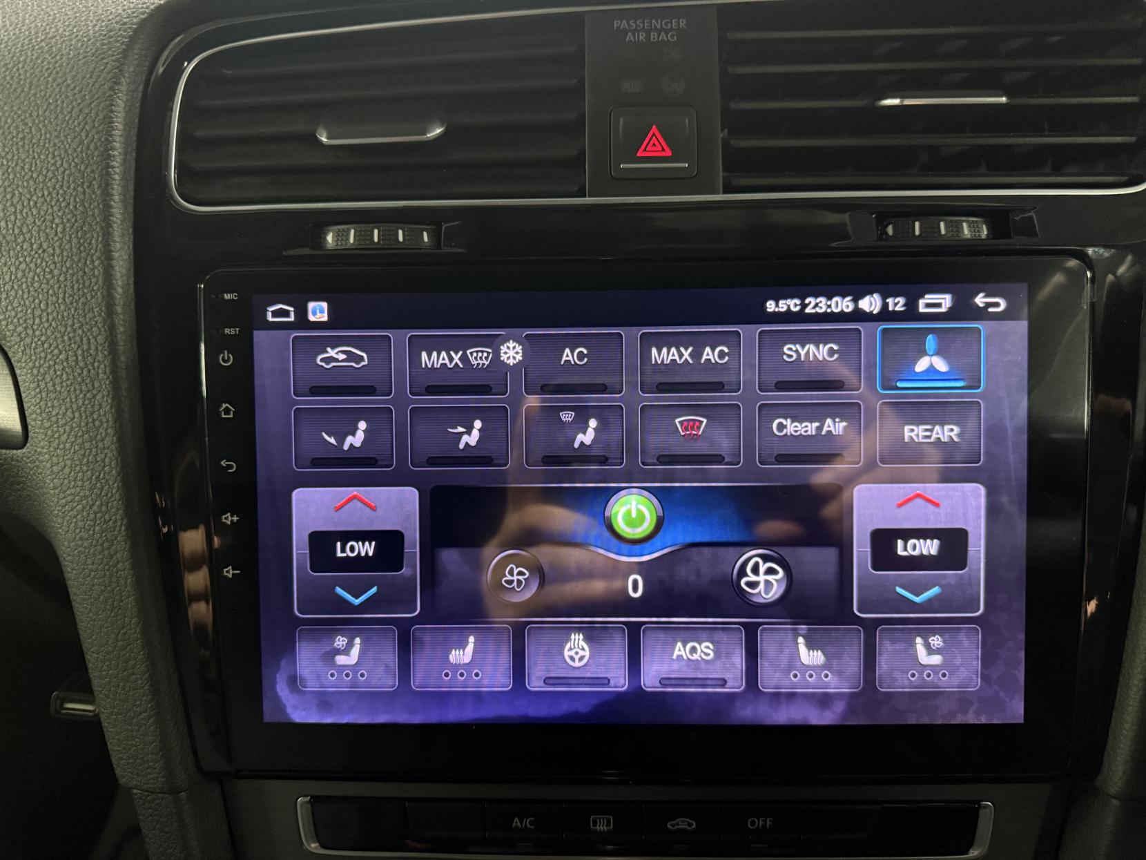 Volkswagen Golf 1.6 TDI BlueMotion Tech SE Hatchback 5dr Diesel DSG Euro 5 (s/s) (105 ps)