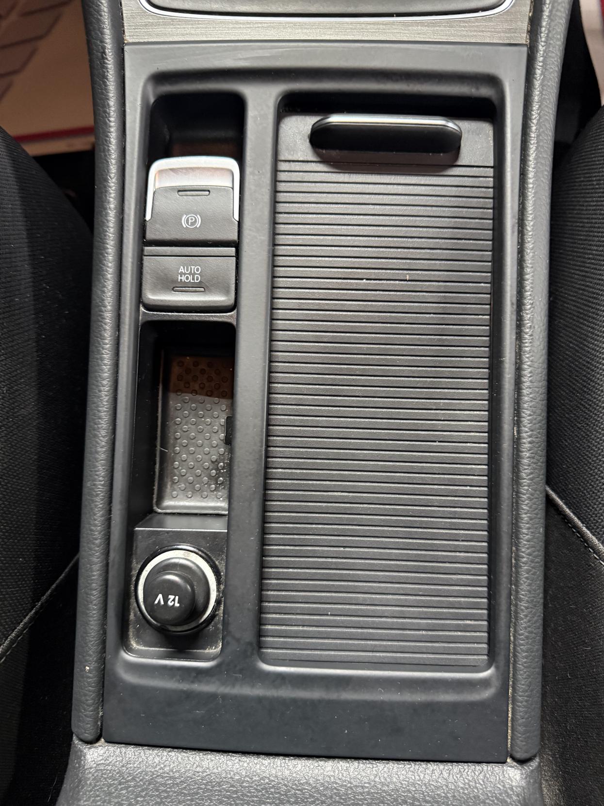 Volkswagen Golf 1.6 TDI BlueMotion Tech SE Hatchback 5dr Diesel DSG Euro 5 (s/s) (105 ps)