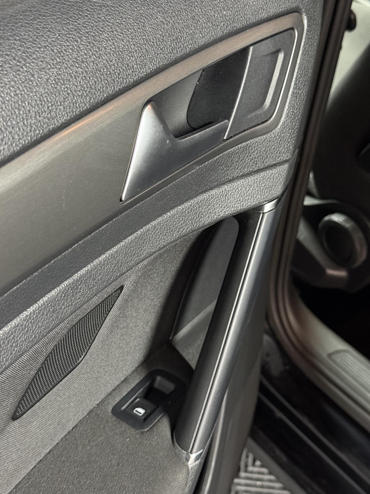 Volkswagen Golf 1.6 TDI BlueMotion Tech SE Hatchback 5dr Diesel DSG Euro 5 (s/s) (105 ps)