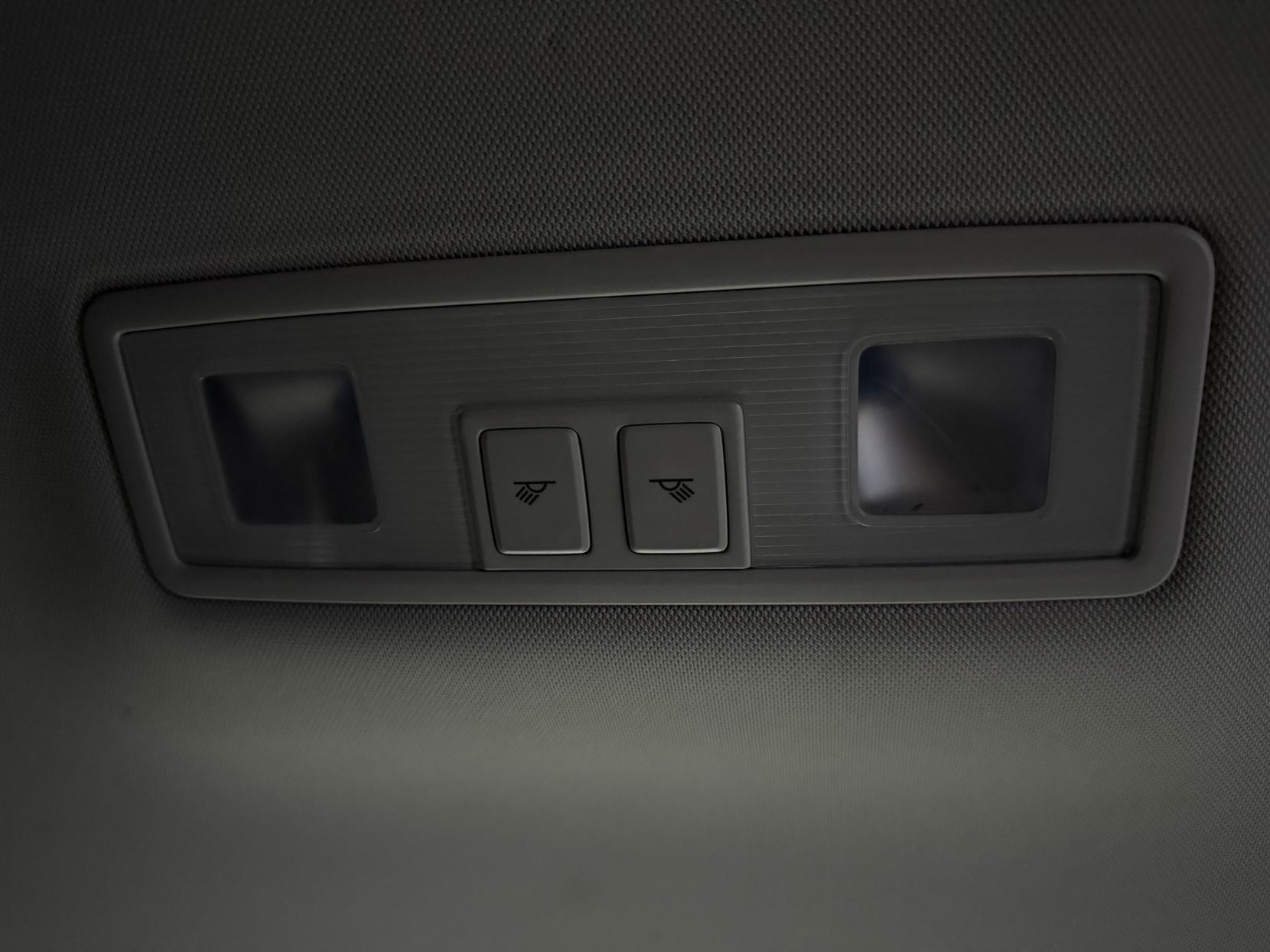 Volkswagen Golf 1.6 TDI BlueMotion Tech SE Hatchback 5dr Diesel DSG Euro 5 (s/s) (105 ps)