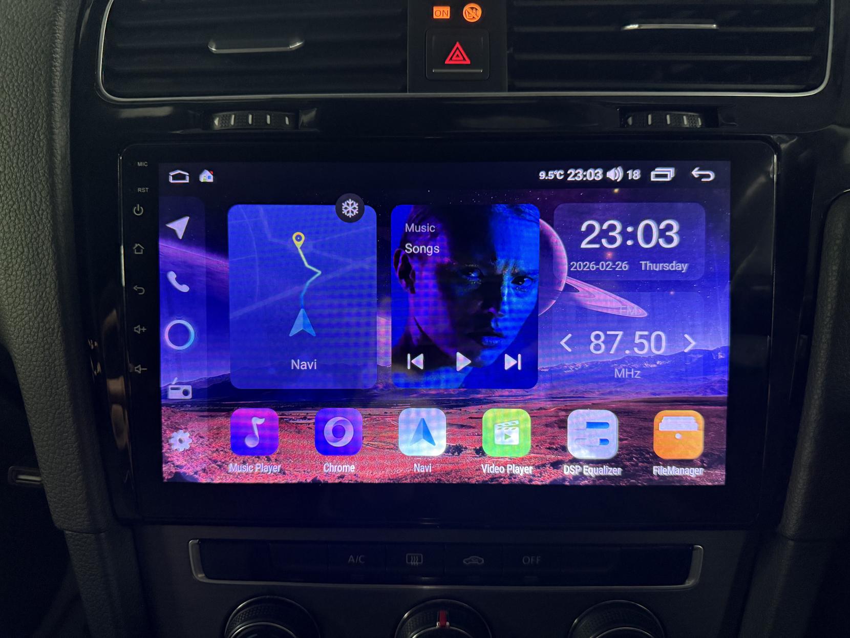 Volkswagen Golf 1.6 TDI BlueMotion Tech SE Hatchback 5dr Diesel DSG Euro 5 (s/s) (105 ps)