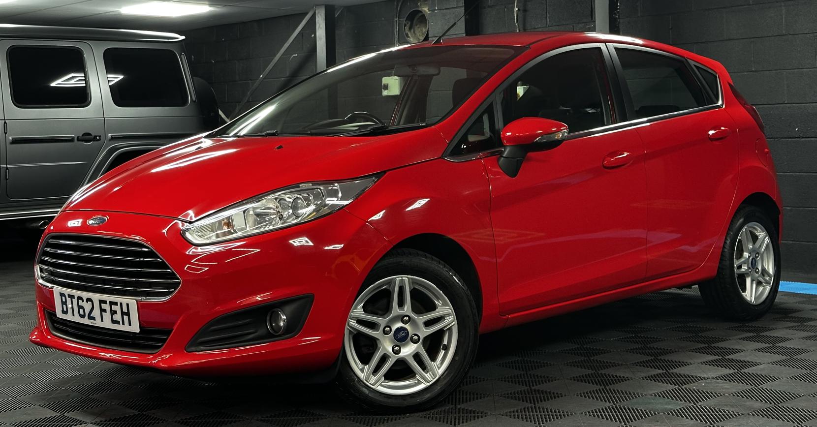 Ford Fiesta 1.6 Zetec Hatchback 5dr Petrol Powershift Euro 5 (105 ps)