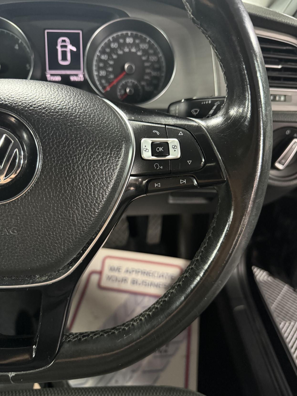 Volkswagen Golf 1.6 TDI BlueMotion Tech SE Hatchback 5dr Diesel DSG Euro 5 (s/s) (105 ps)