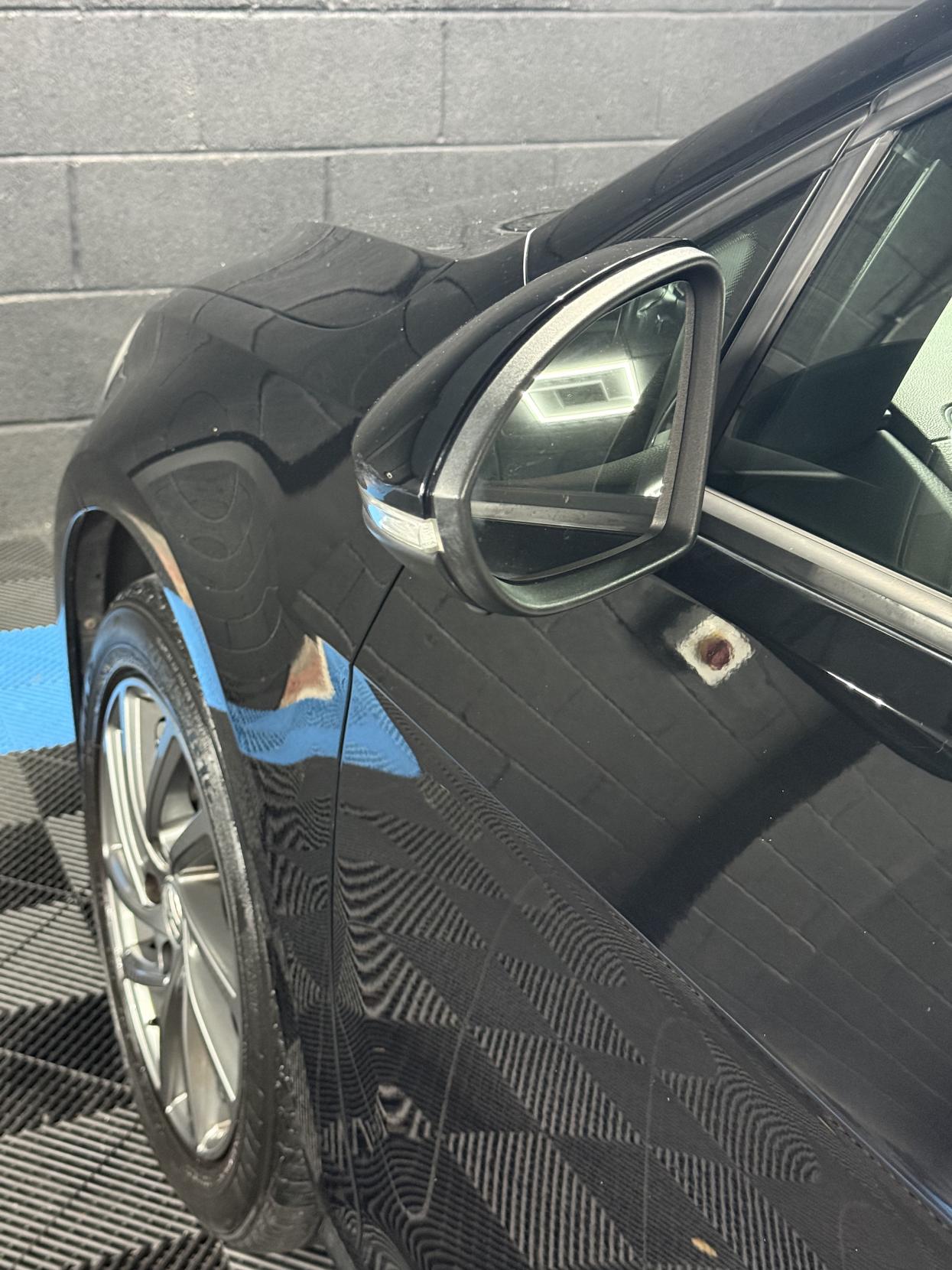 Volkswagen Golf 1.6 TDI BlueMotion Tech SE Hatchback 5dr Diesel DSG Euro 5 (s/s) (105 ps)