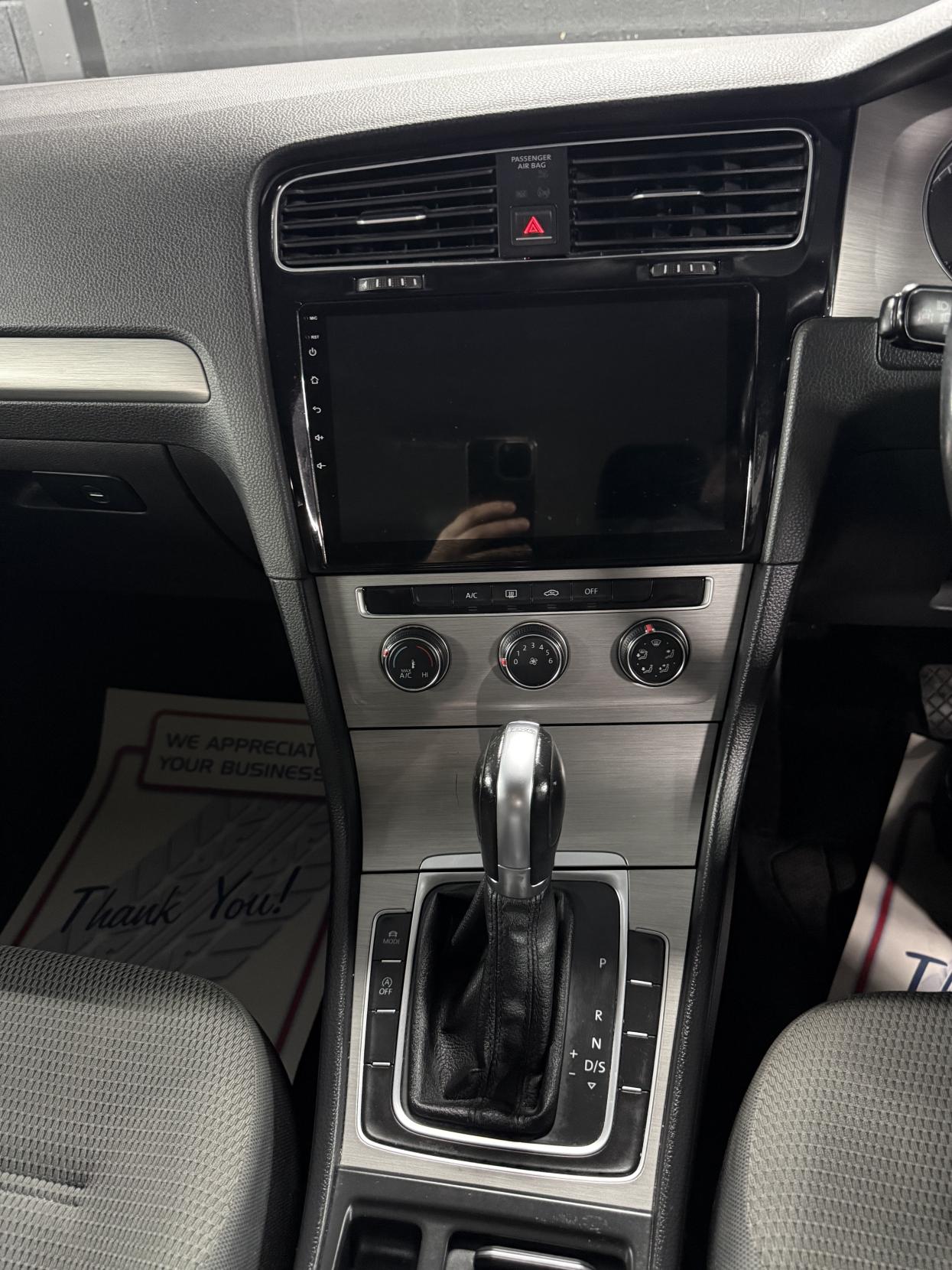 Volkswagen Golf 1.6 TDI BlueMotion Tech SE Hatchback 5dr Diesel DSG Euro 5 (s/s) (105 ps)