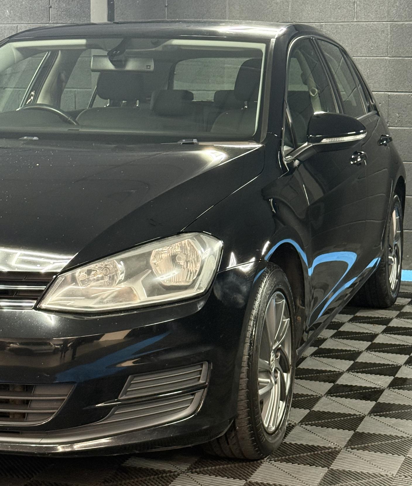 Volkswagen Golf 1.6 TDI BlueMotion Tech SE Hatchback 5dr Diesel DSG Euro 5 (s/s) (105 ps)