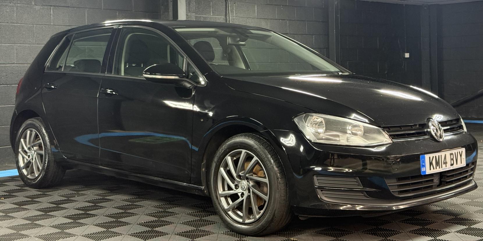 Volkswagen Golf 1.6 TDI BlueMotion Tech SE Hatchback 5dr Diesel DSG Euro 5 (s/s) (105 ps)