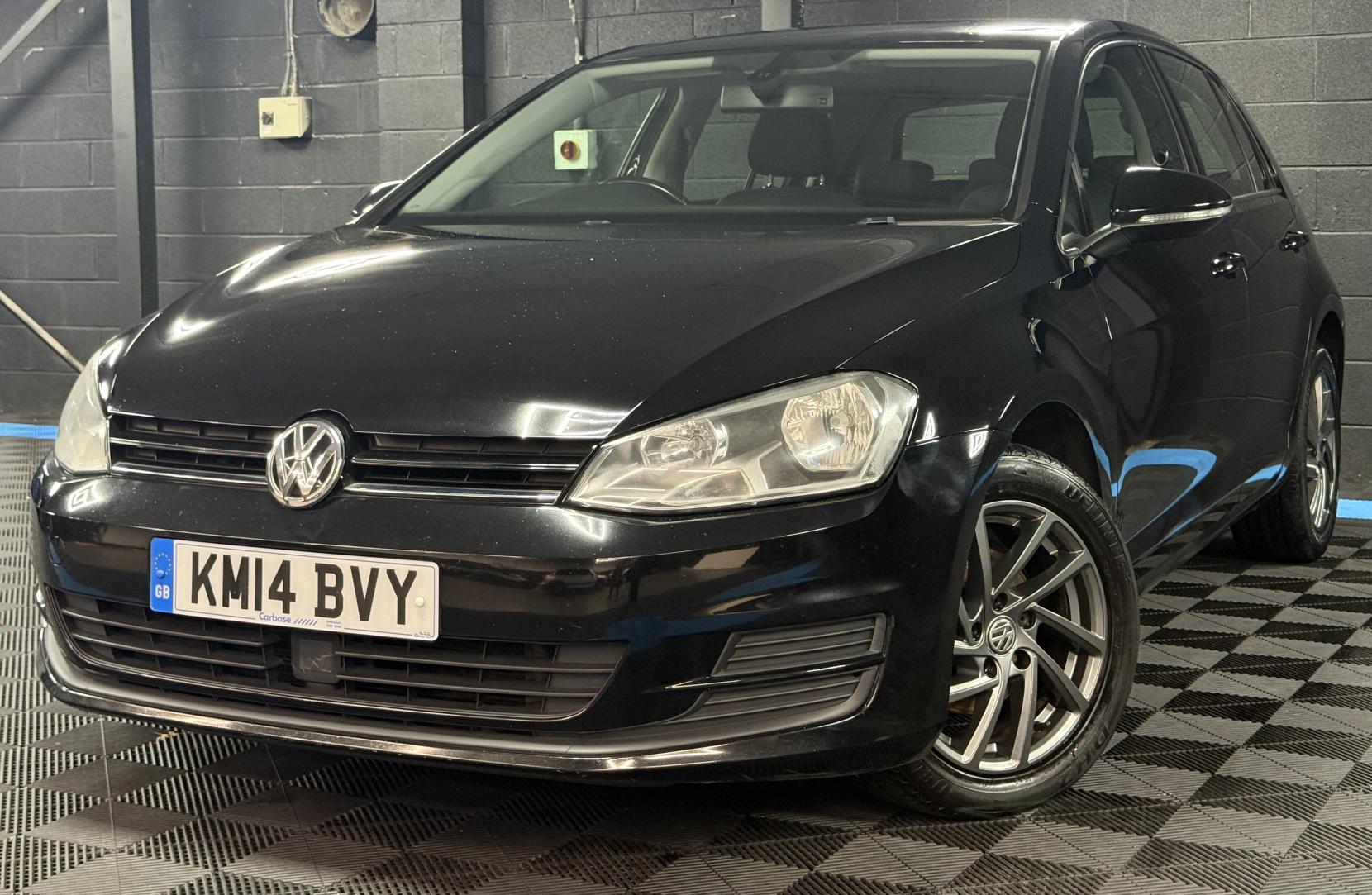 Volkswagen Golf 1.6 TDI BlueMotion Tech SE Hatchback 5dr Diesel DSG Euro 5 (s/s) (105 ps)