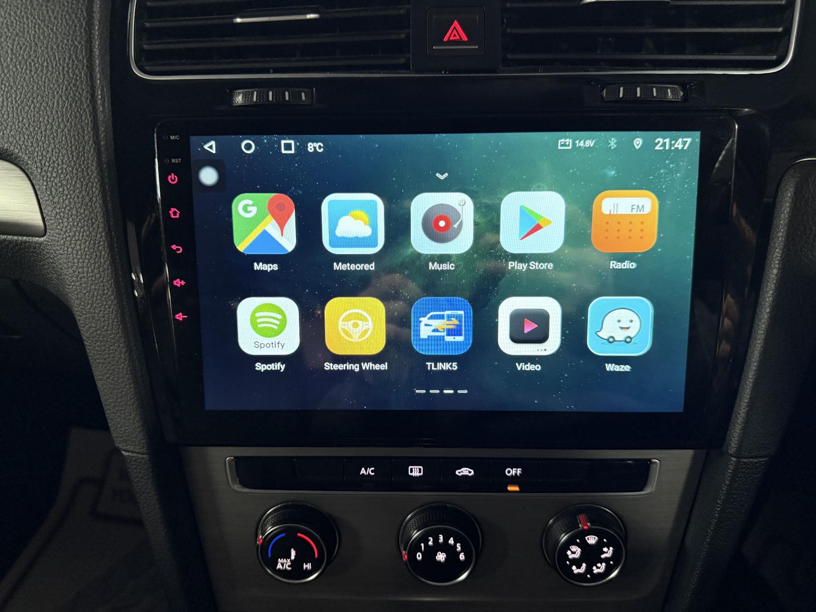 Volkswagen Golf 1.6 TDI BlueMotion Tech SE Hatchback 5dr Diesel DSG Euro 5 (s/s) (105 ps)