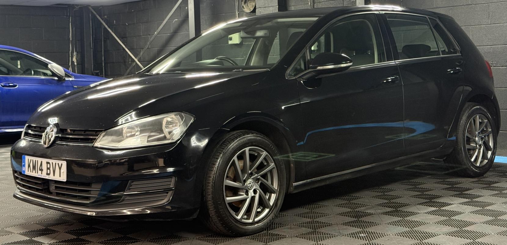 Volkswagen Golf 1.6 TDI BlueMotion Tech SE Hatchback 5dr Diesel DSG Euro 5 (s/s) (105 ps)