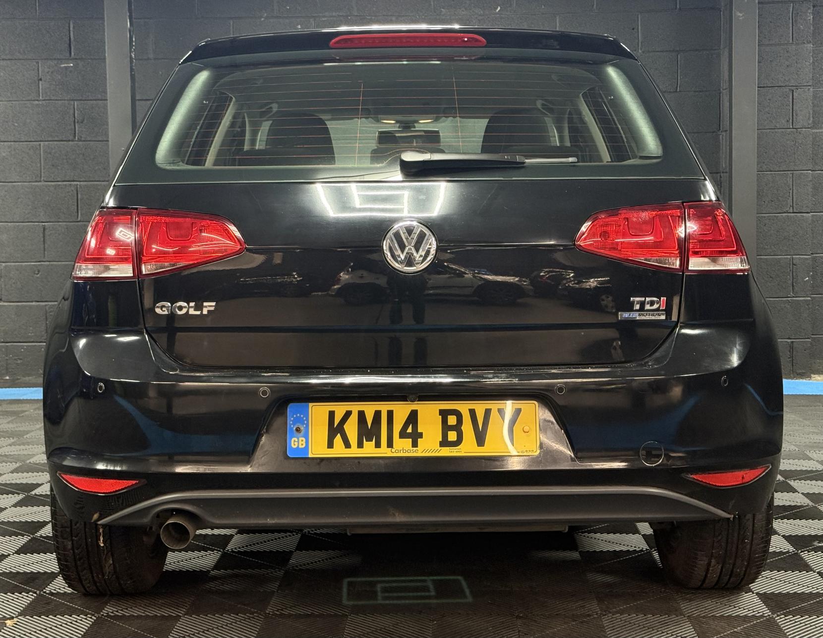 Volkswagen Golf 1.6 TDI BlueMotion Tech SE Hatchback 5dr Diesel DSG Euro 5 (s/s) (105 ps)