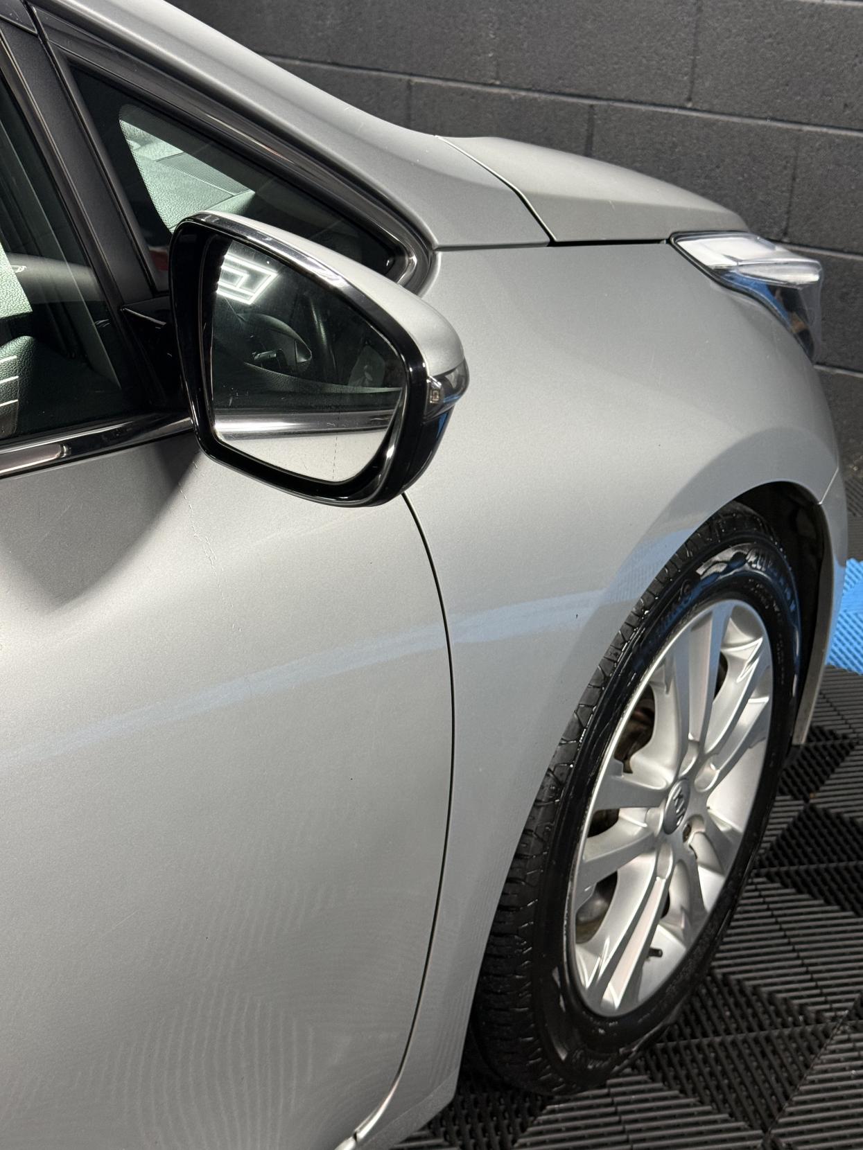 Kia Ceed 1.6 CRDi 2 Hatchback 5dr Diesel Auto Euro 5 (126 bhp)