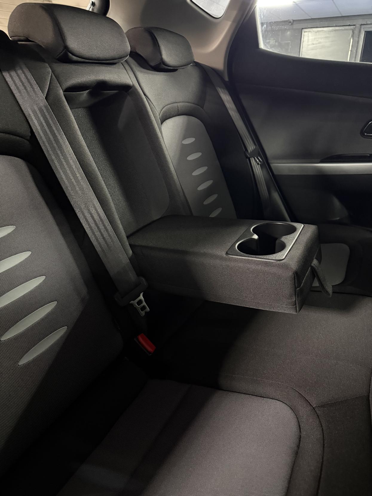 Kia Ceed 1.6 CRDi 2 Hatchback 5dr Diesel Auto Euro 5 (126 bhp)