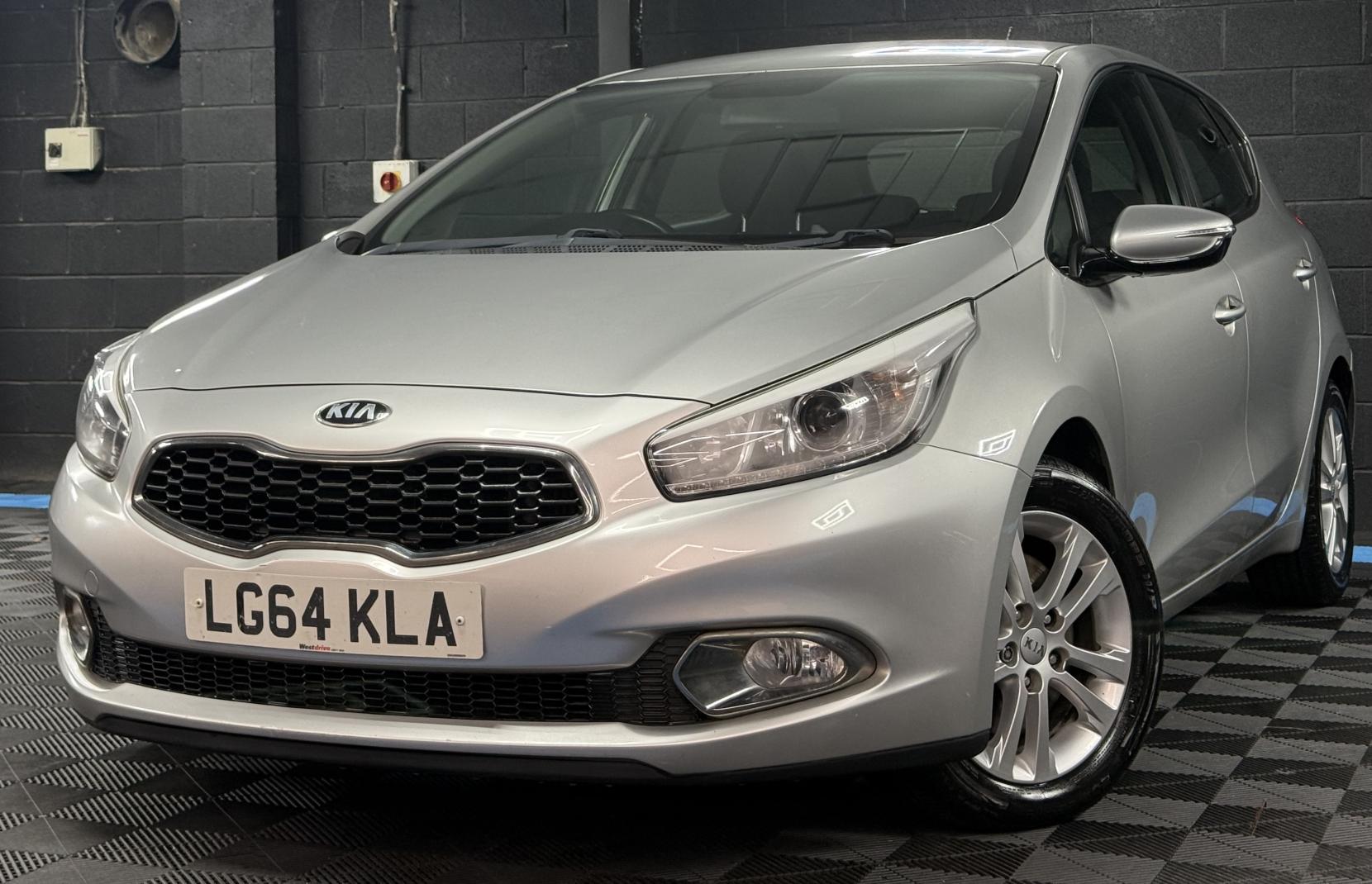 Kia Ceed 1.6 CRDi 2 Hatchback 5dr Diesel Auto Euro 5 (126 bhp)