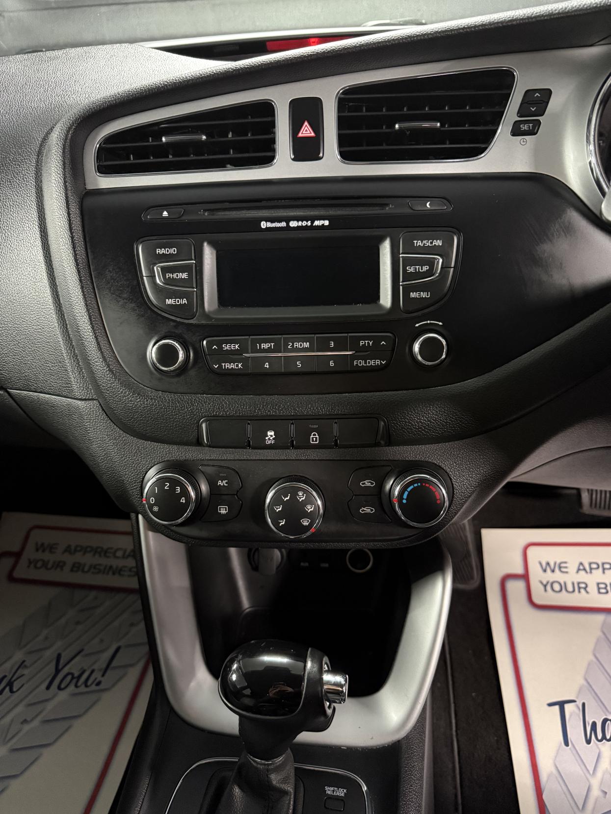 Kia Ceed 1.6 CRDi 2 Hatchback 5dr Diesel Auto Euro 5 (126 bhp)