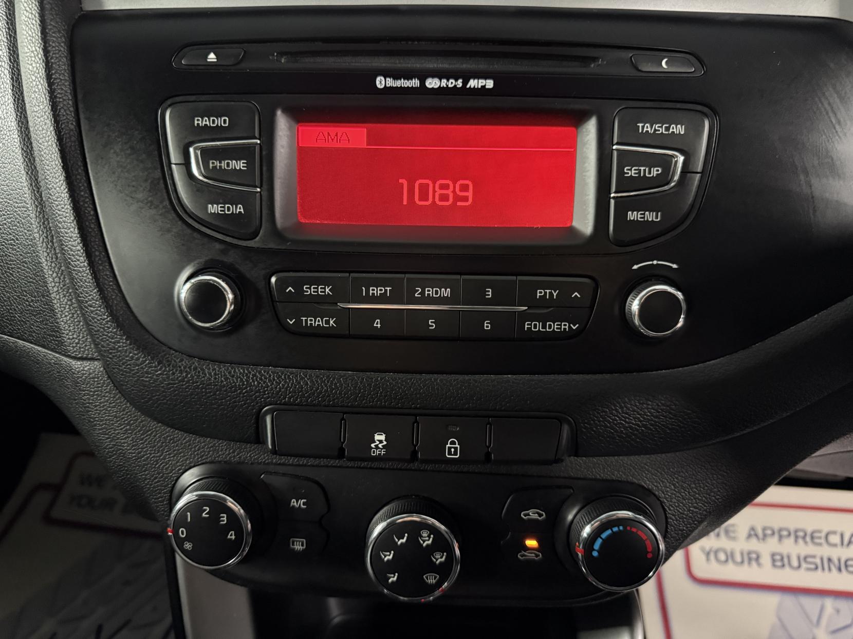 Kia Ceed 1.6 CRDi 2 Hatchback 5dr Diesel Auto Euro 5 (126 bhp)