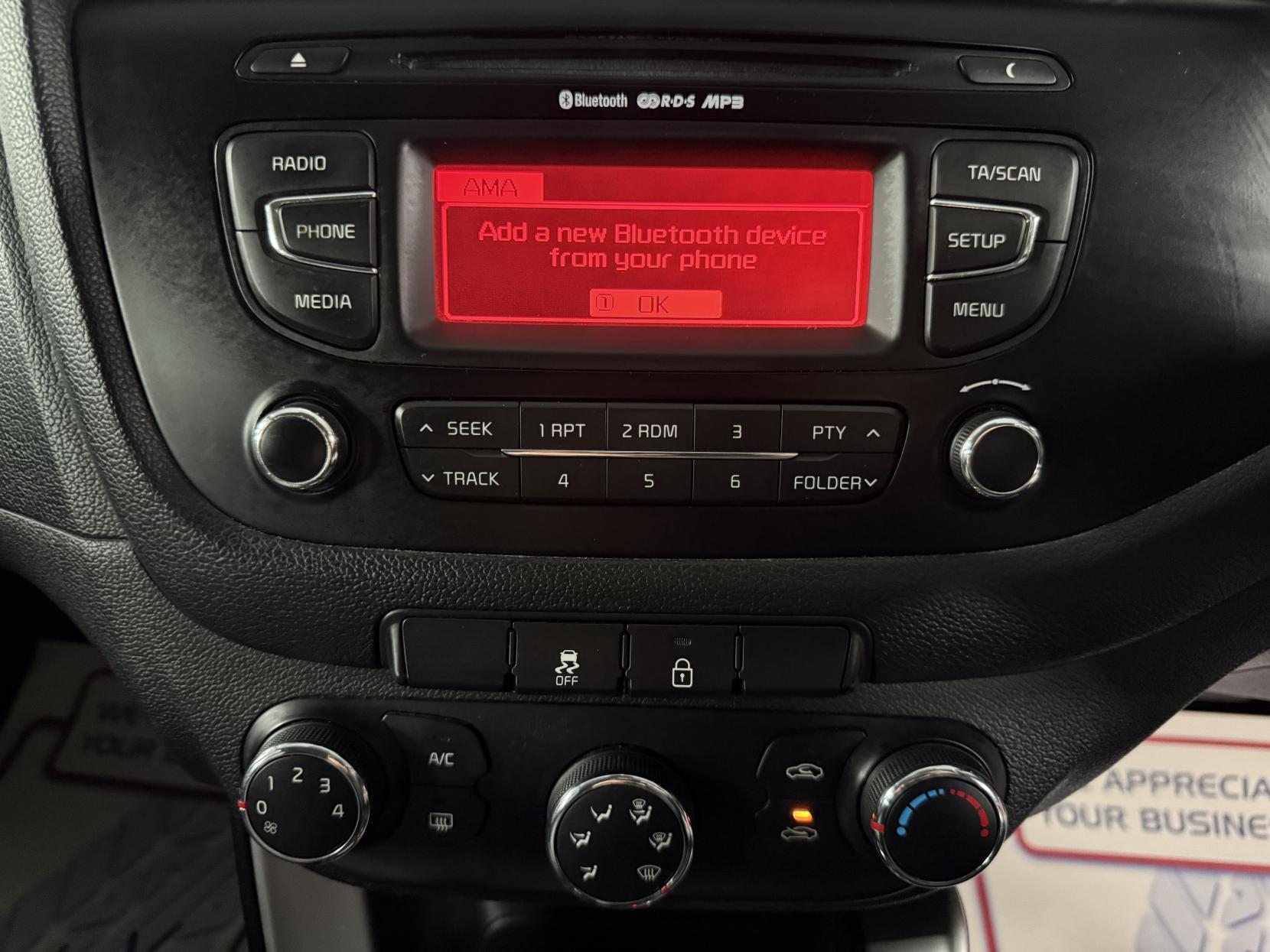 Kia Ceed 1.6 CRDi 2 Hatchback 5dr Diesel Auto Euro 5 (126 bhp)