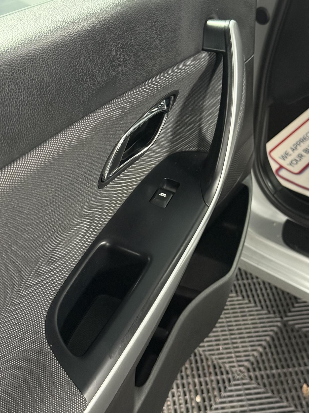 Kia Ceed 1.6 CRDi 2 Hatchback 5dr Diesel Auto Euro 5 (126 bhp)