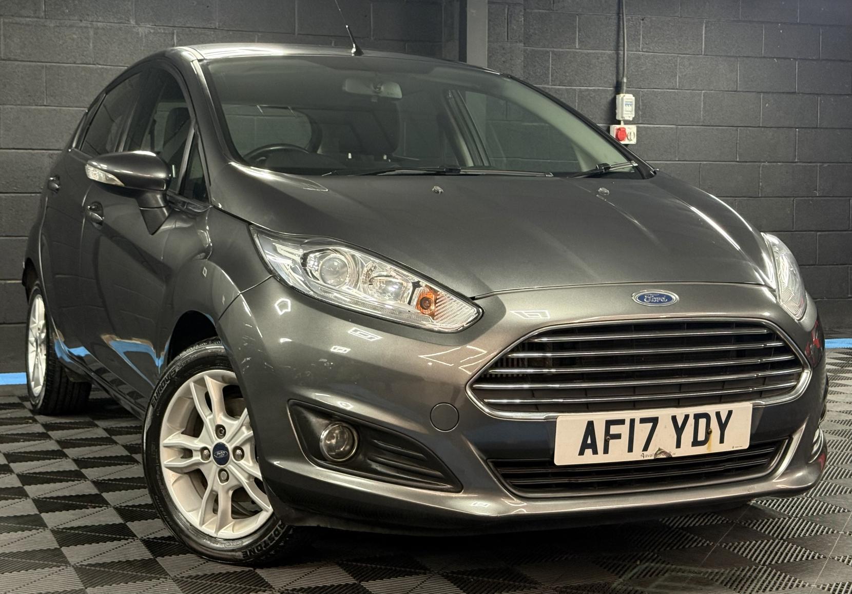 Ford Fiesta 1.0T EcoBoost Zetec Hatchback 5dr Petrol Powershift Euro 6 (100 ps)