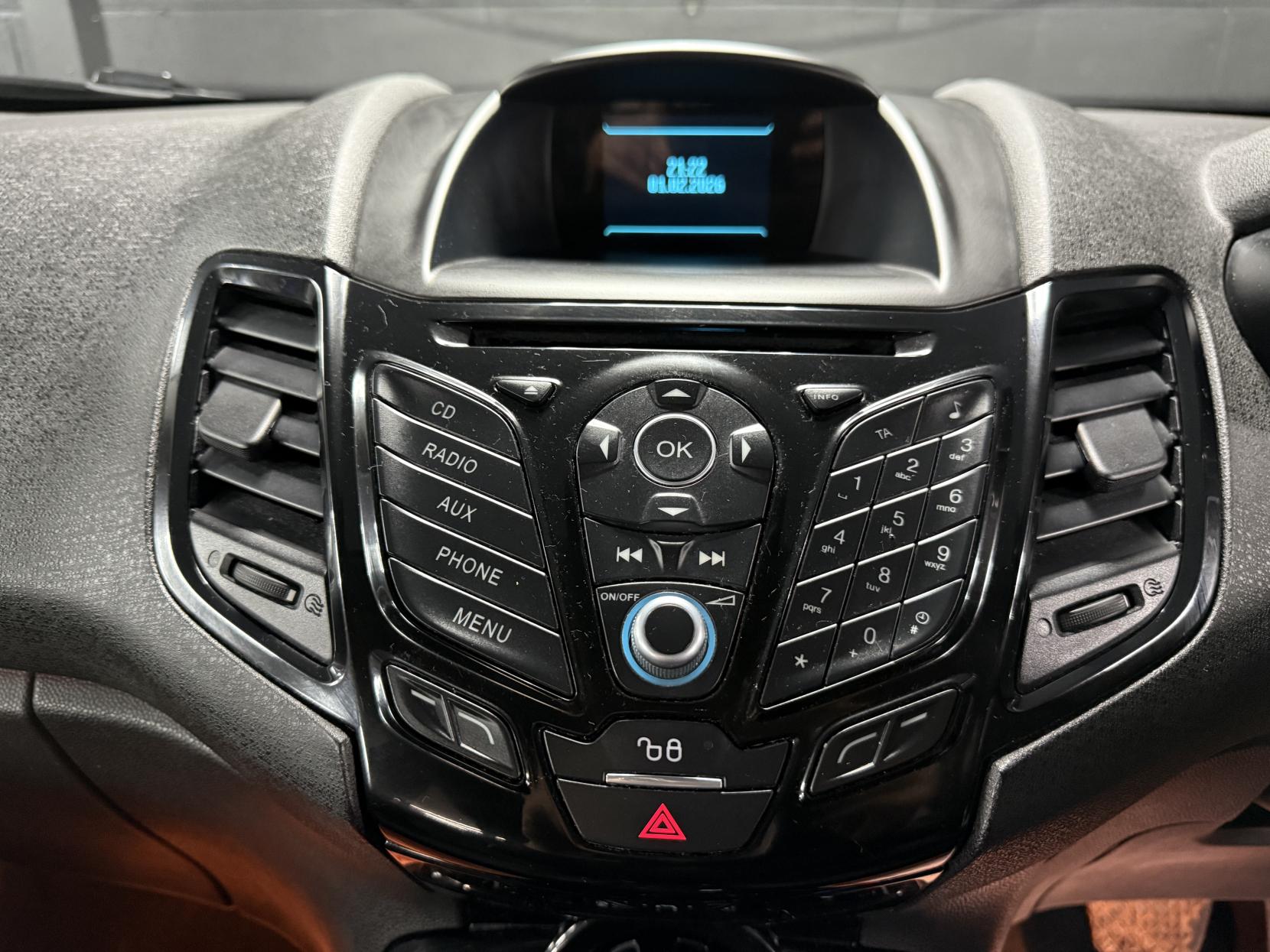 Ford Fiesta 1.0T EcoBoost Zetec Hatchback 5dr Petrol Powershift Euro 6 (100 ps)