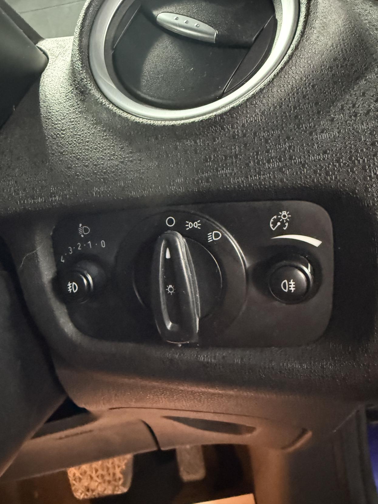 Ford Fiesta 1.0T EcoBoost Zetec Hatchback 5dr Petrol Powershift Euro 6 (100 ps)