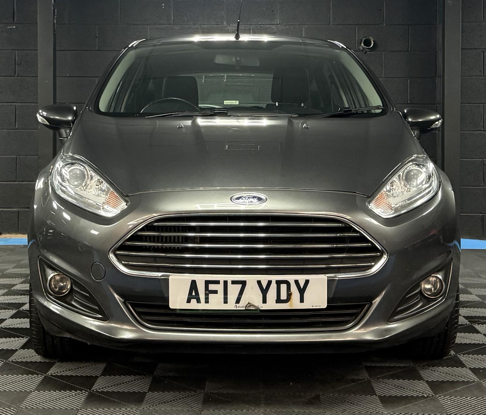 Ford Fiesta 1.0T EcoBoost Zetec Hatchback 5dr Petrol Powershift Euro 6 (100 ps)