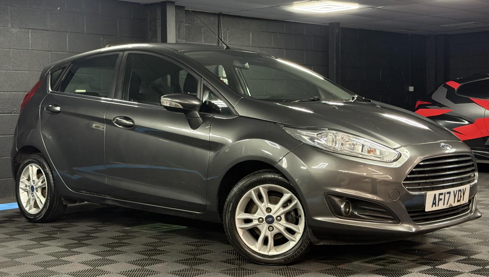 Ford Fiesta 1.0T EcoBoost Zetec Hatchback 5dr Petrol Powershift Euro 6 (100 ps)