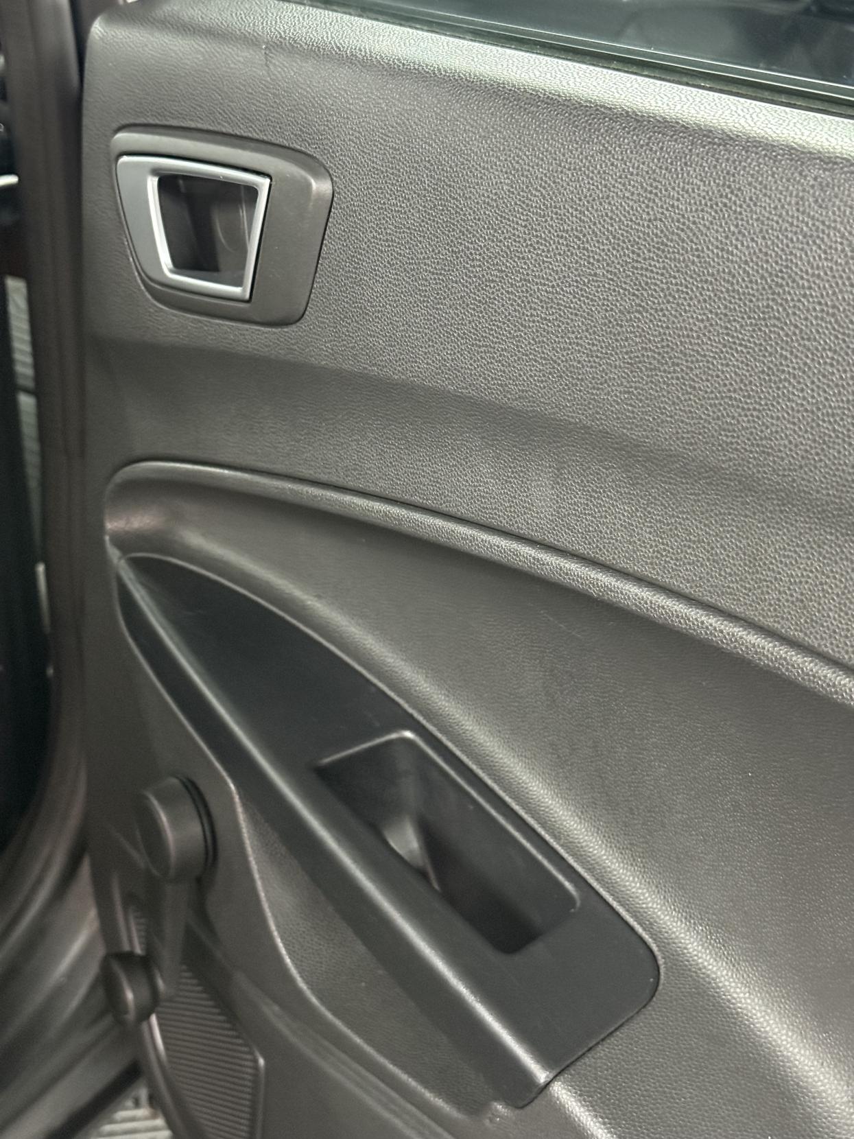 Ford Fiesta 1.0T EcoBoost Zetec Hatchback 5dr Petrol Powershift Euro 6 (100 ps)