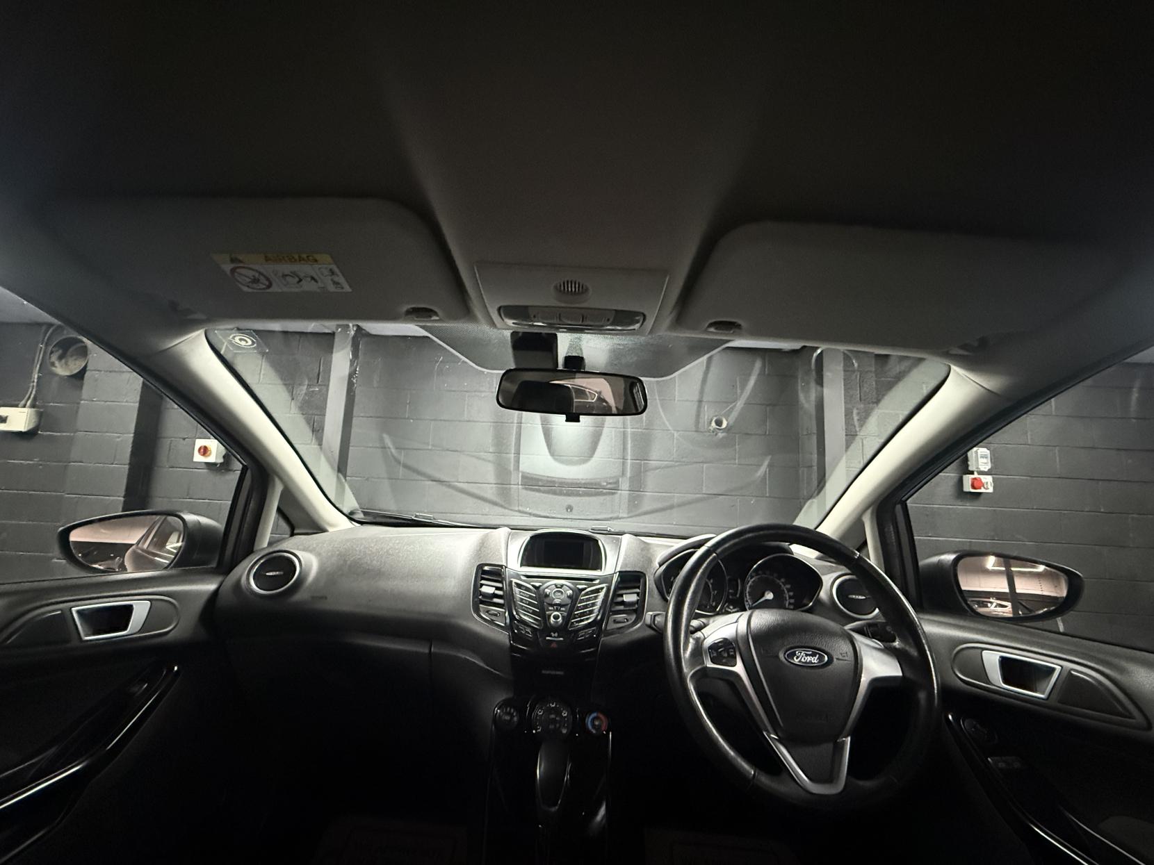 Ford Fiesta 1.0T EcoBoost Zetec Hatchback 5dr Petrol Powershift Euro 6 (100 ps)