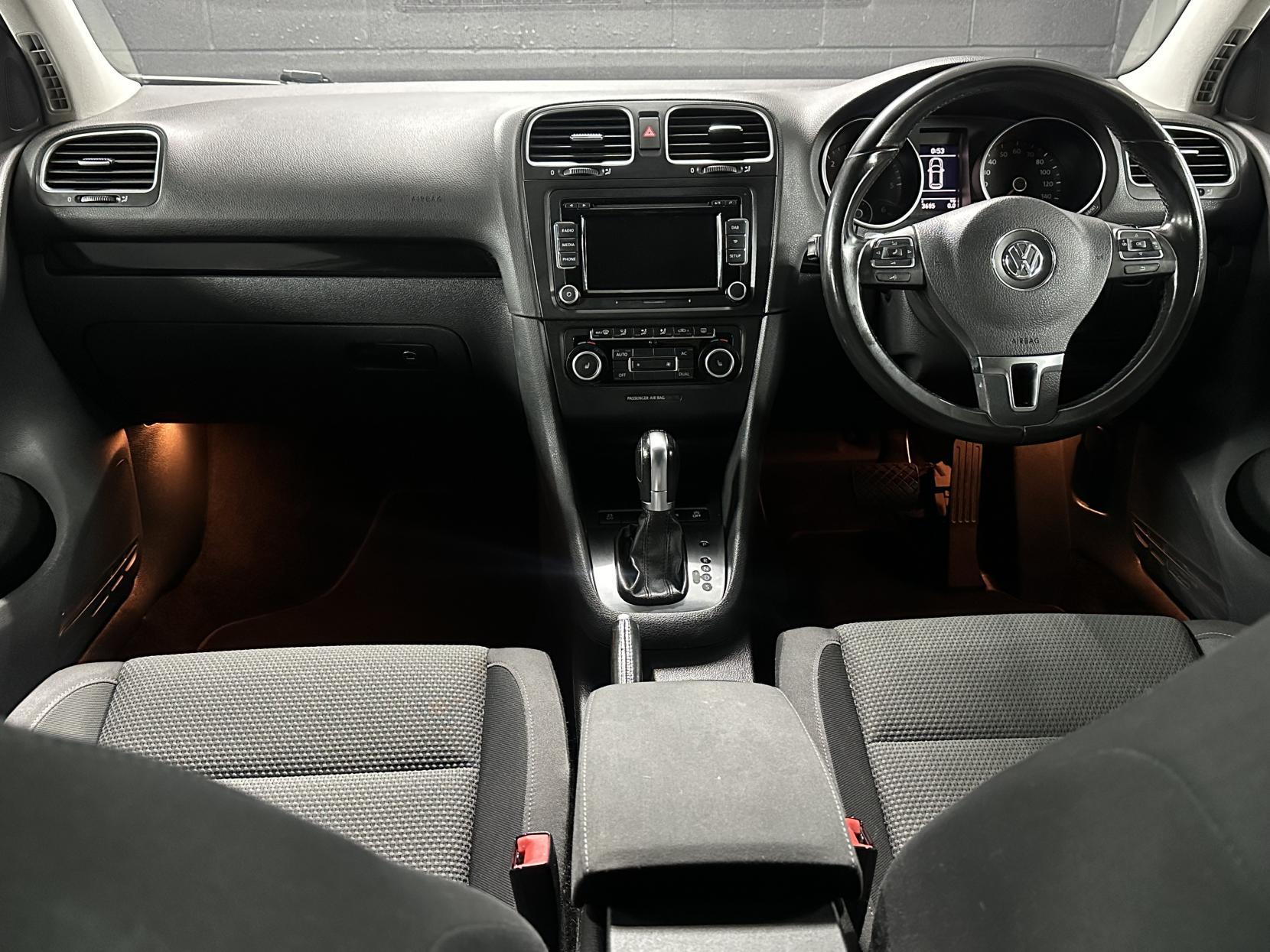 Volkswagen Golf 1.6 TDI Match Hatchback 5dr Diesel DSG Euro 5 (105 ps)