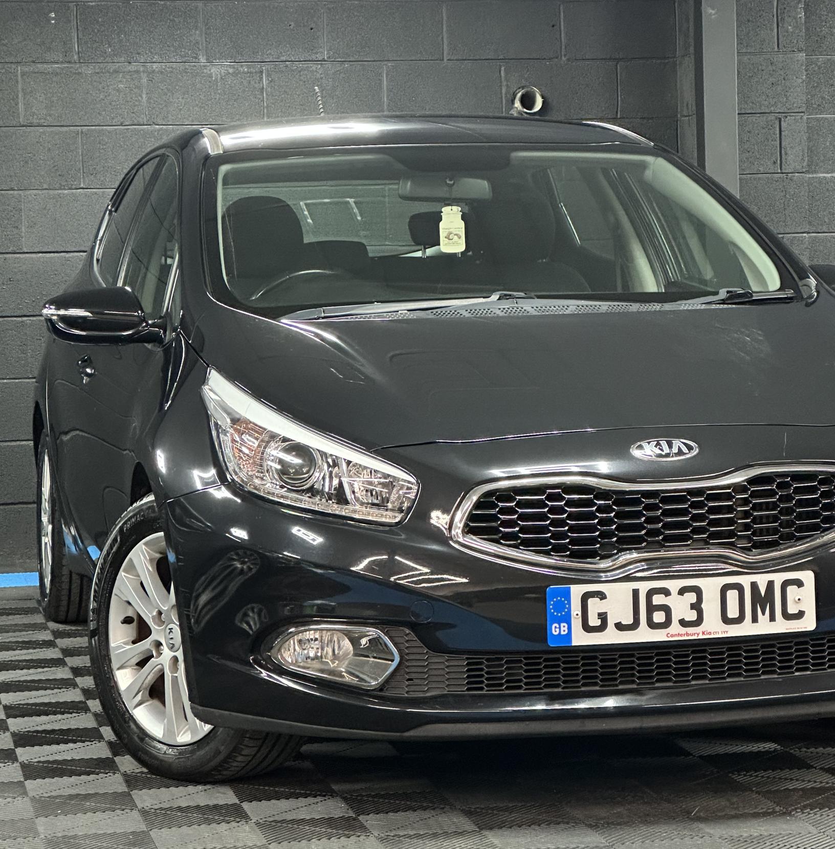 Kia Ceed 1.6 CRDi 2 Hatchback 5dr Diesel Auto Euro 5 (126 bhp)