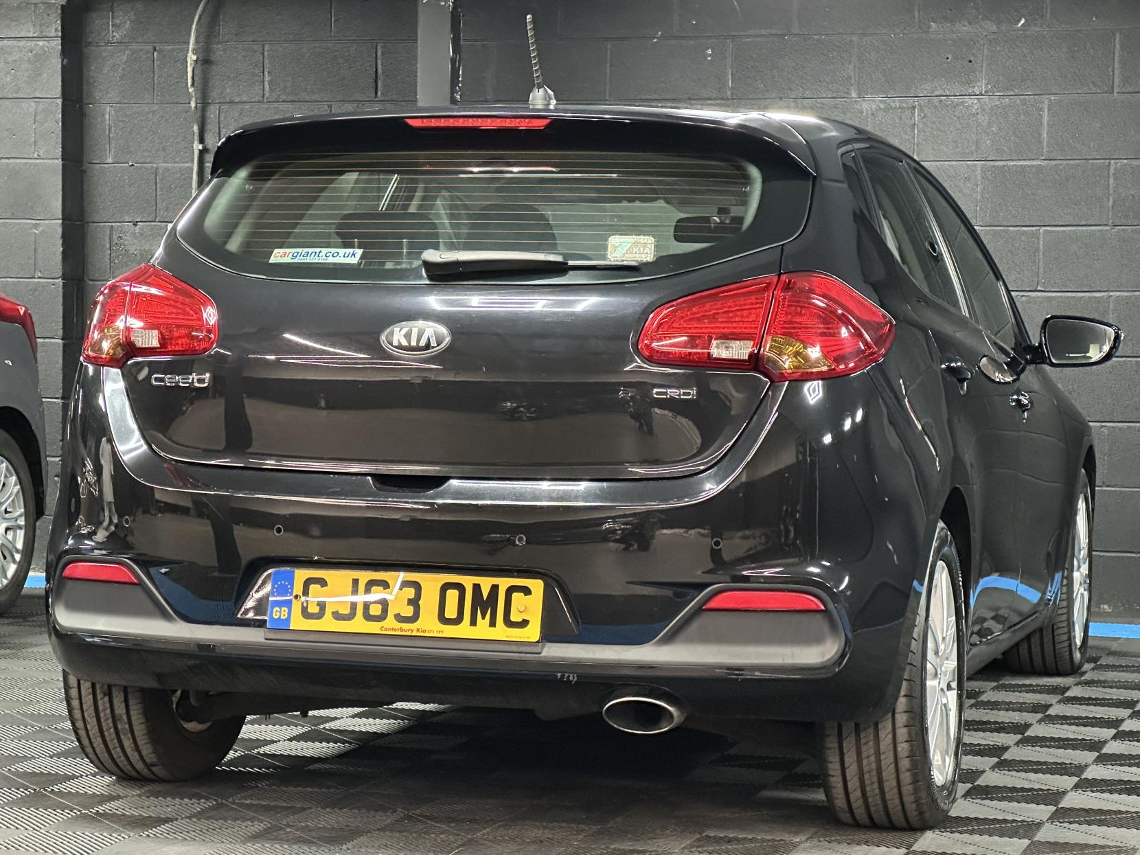 Kia Ceed 1.6 CRDi 2 Hatchback 5dr Diesel Auto Euro 5 (126 bhp)